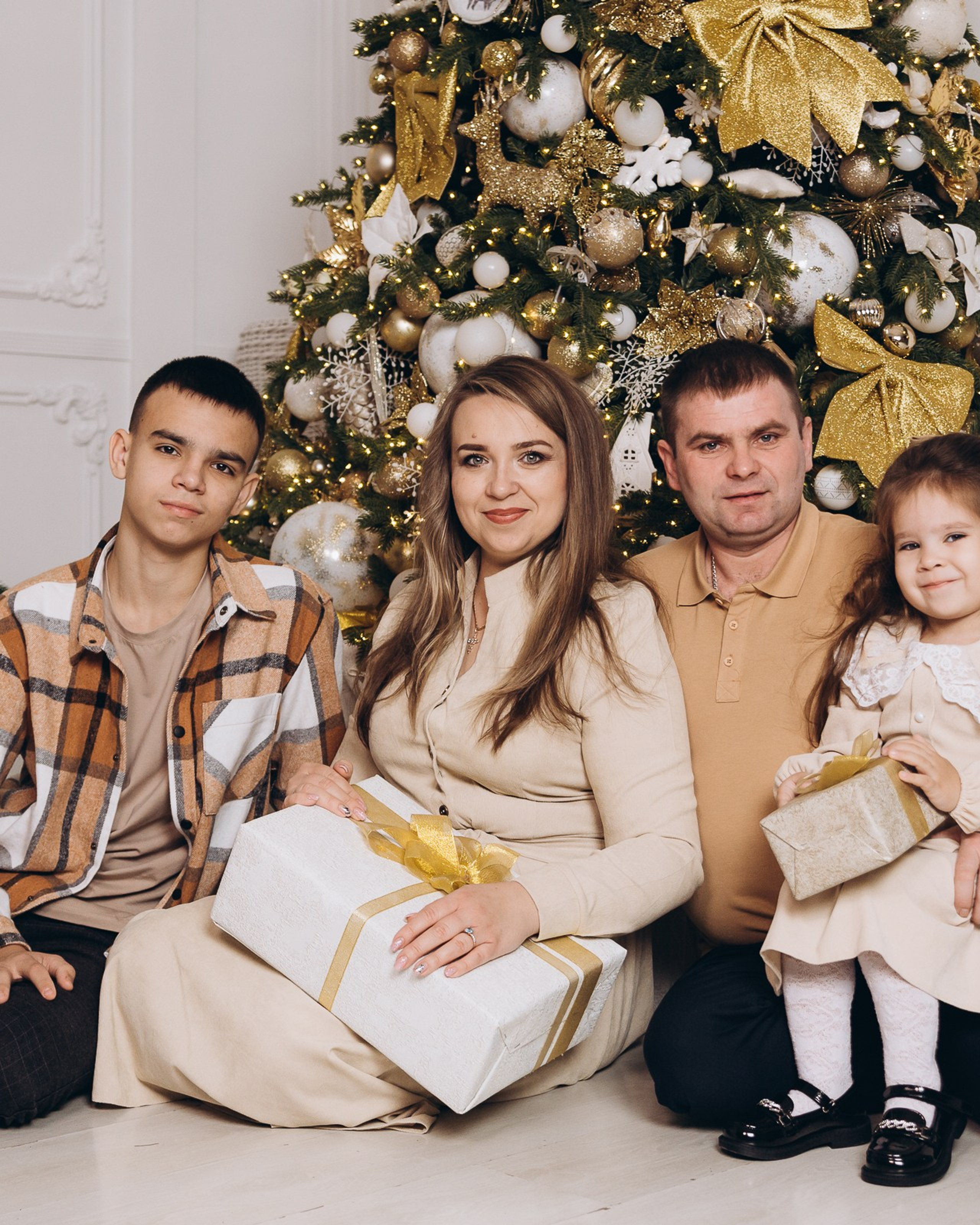 Галина, Николай, Данил и Настя