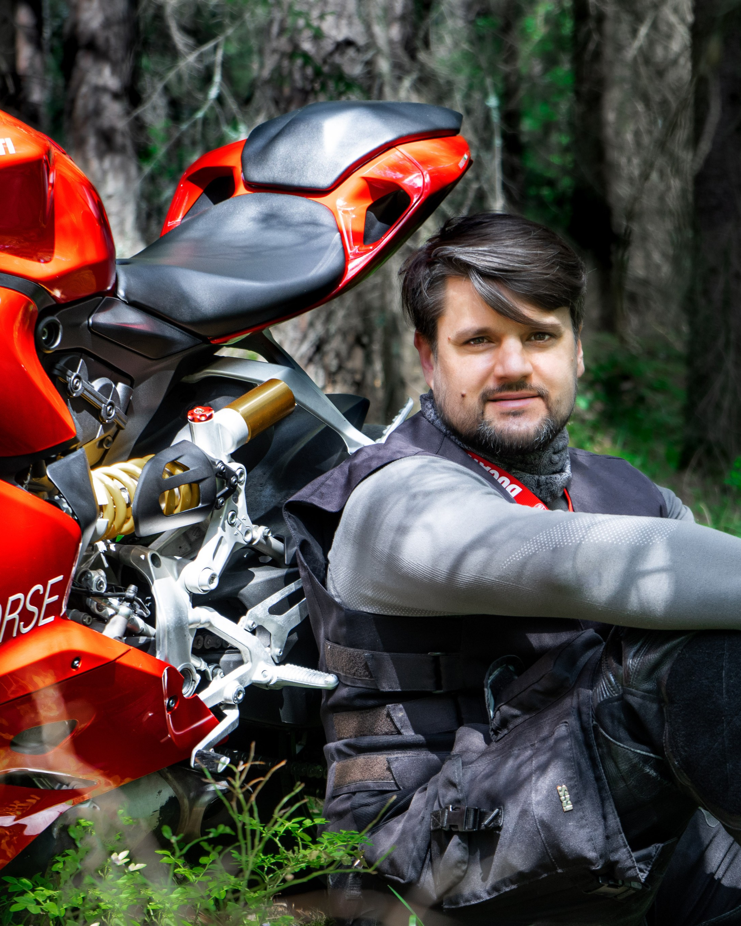 Мужская фотосессия в&nbsp;лесу на&nbsp;Корсе