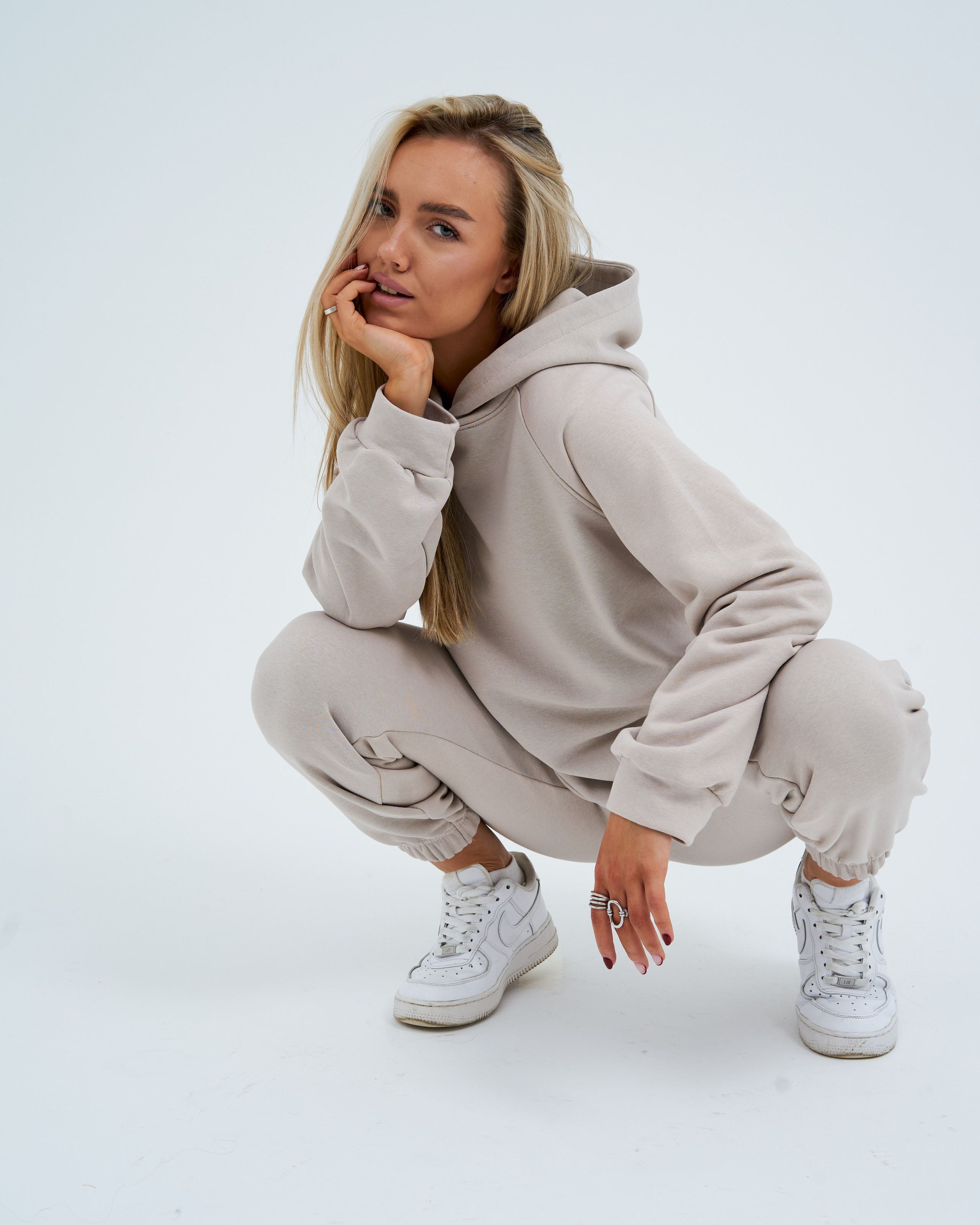 Съемка для рекламы одежды на&nbsp;маркетплейсах