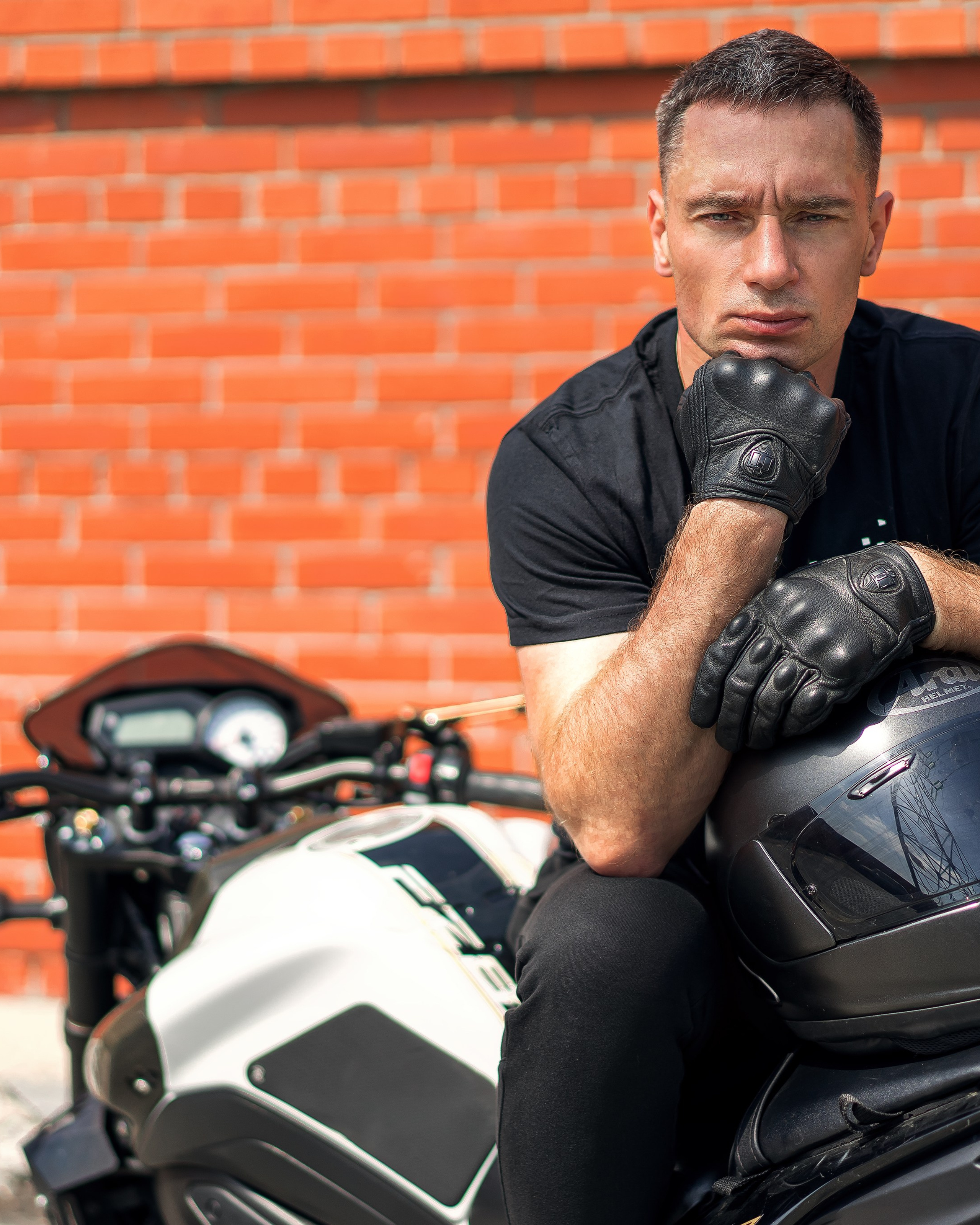 Мужская фотосессия на&nbsp;мотоцикле
