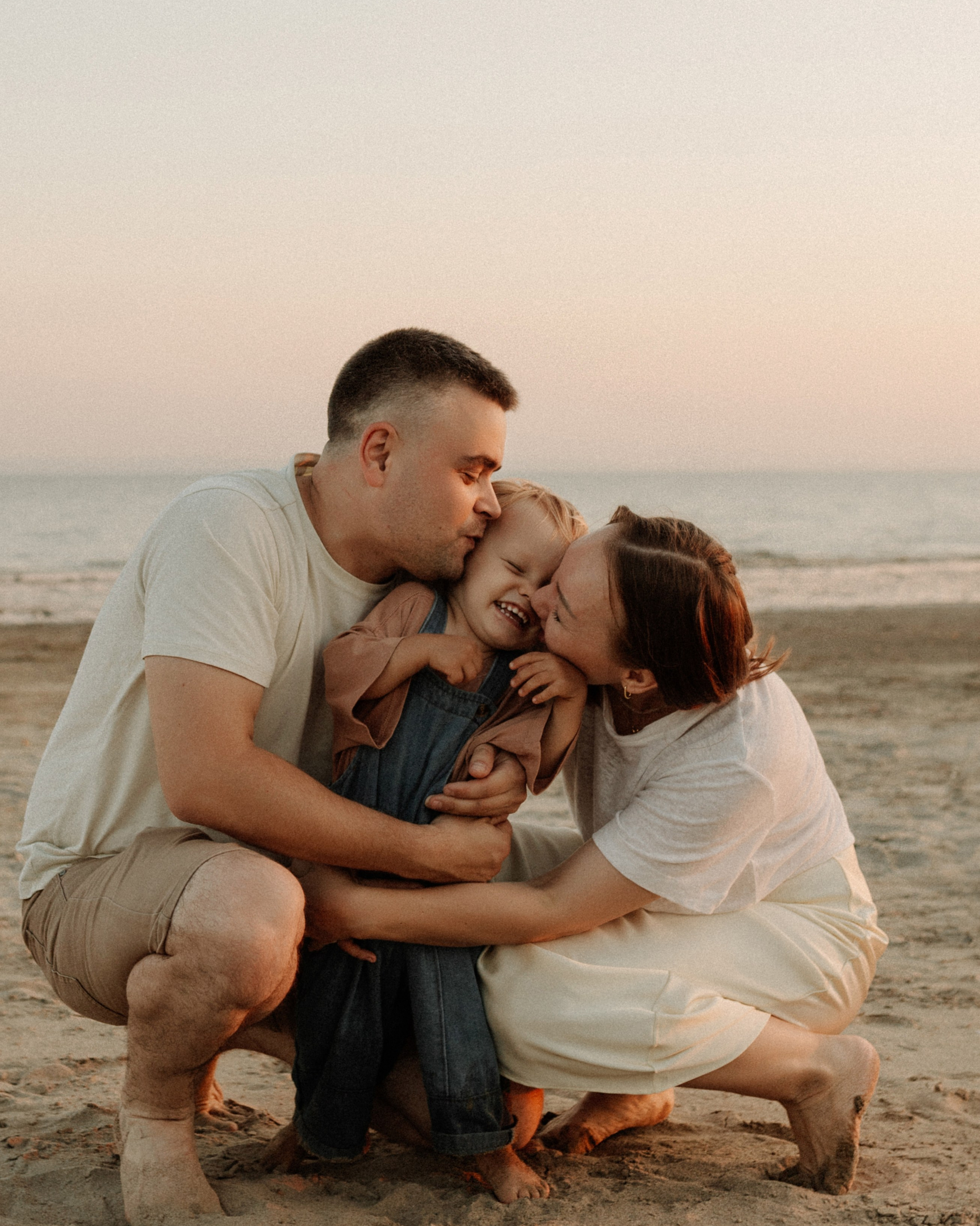 Трое у реки, не считая фотографа