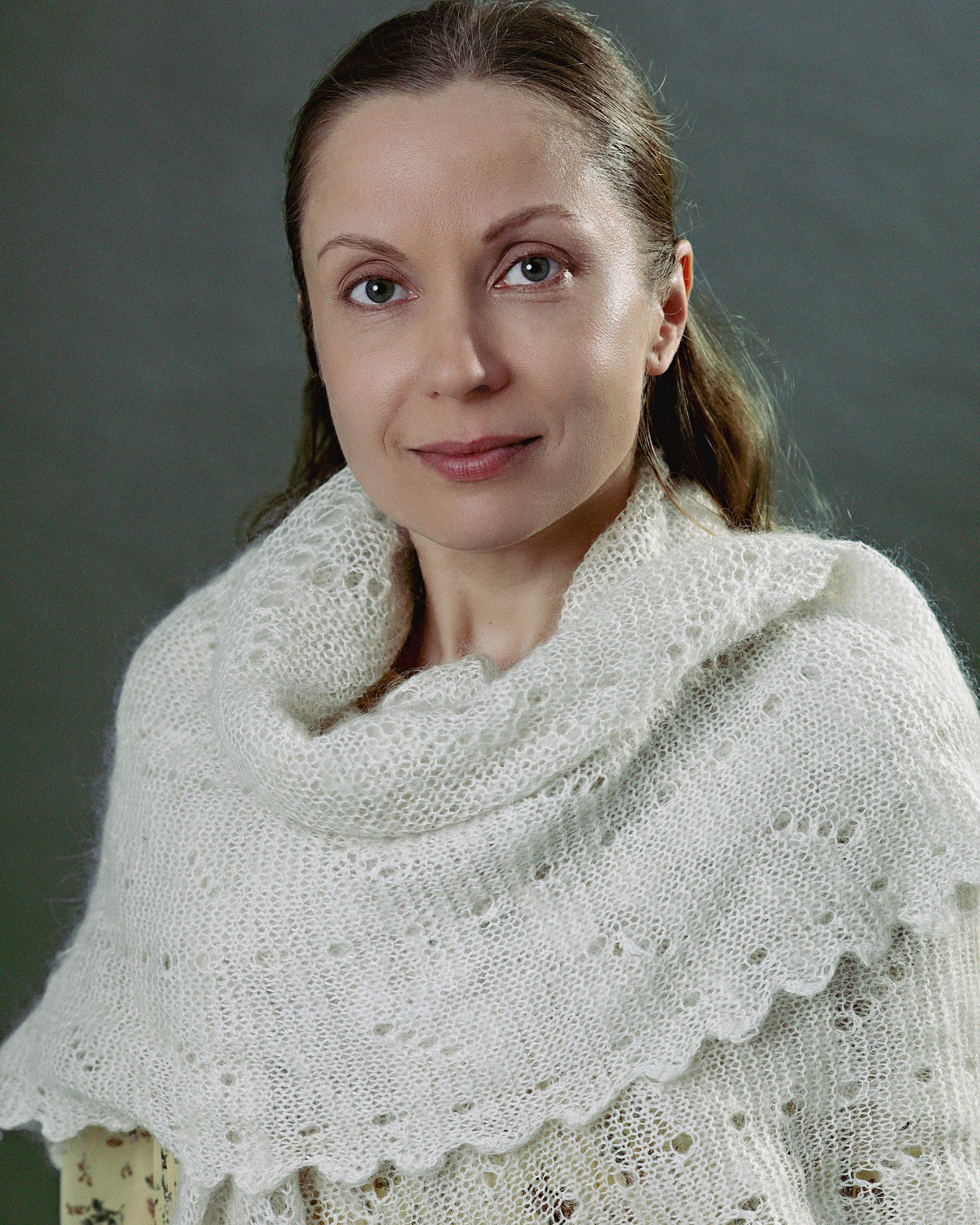 ЖЕНСКИЙ ХУДОЖЕСТВЕННЫЙ ПОРТРЕТ