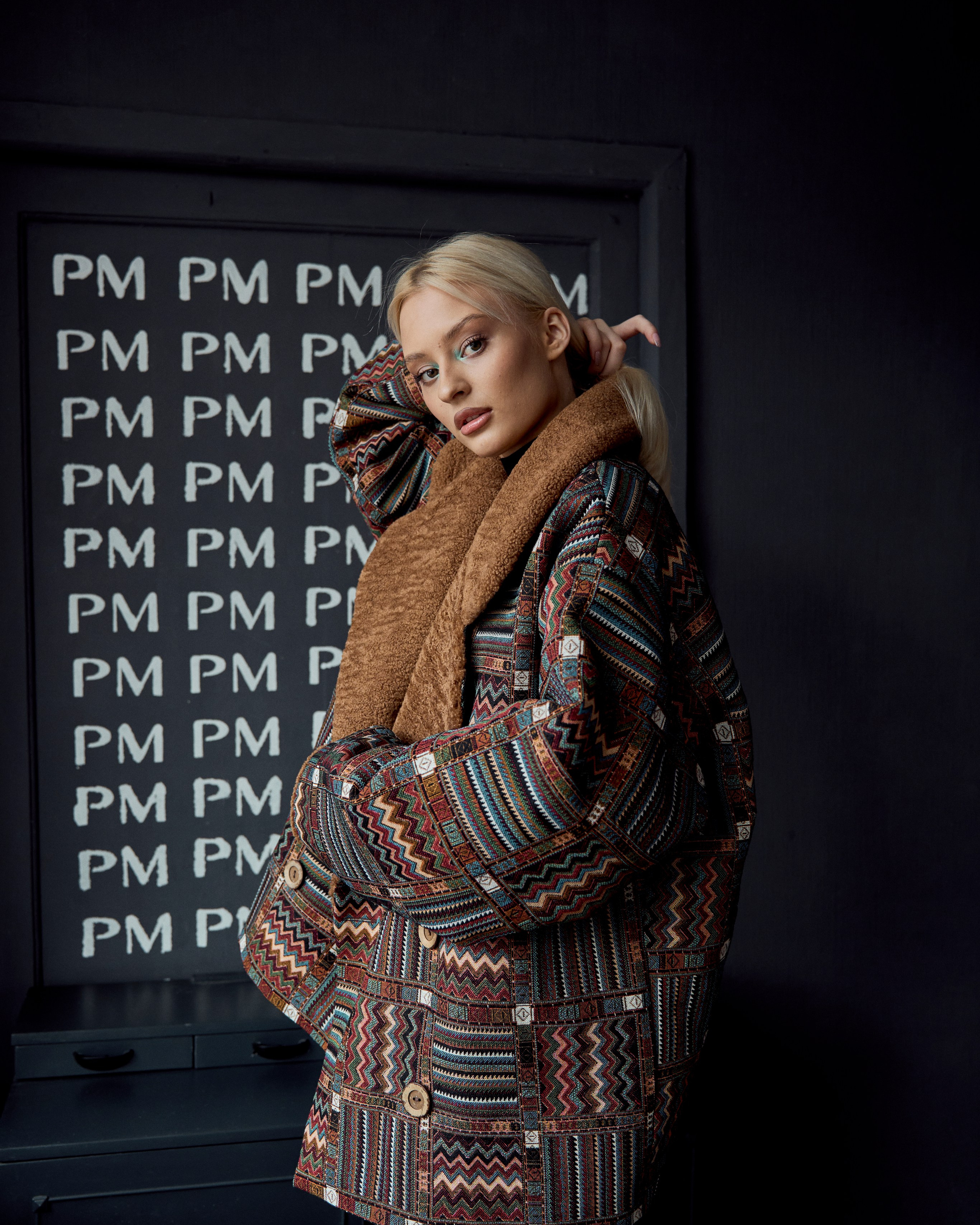 PROMEMORIES x 9:04 PM