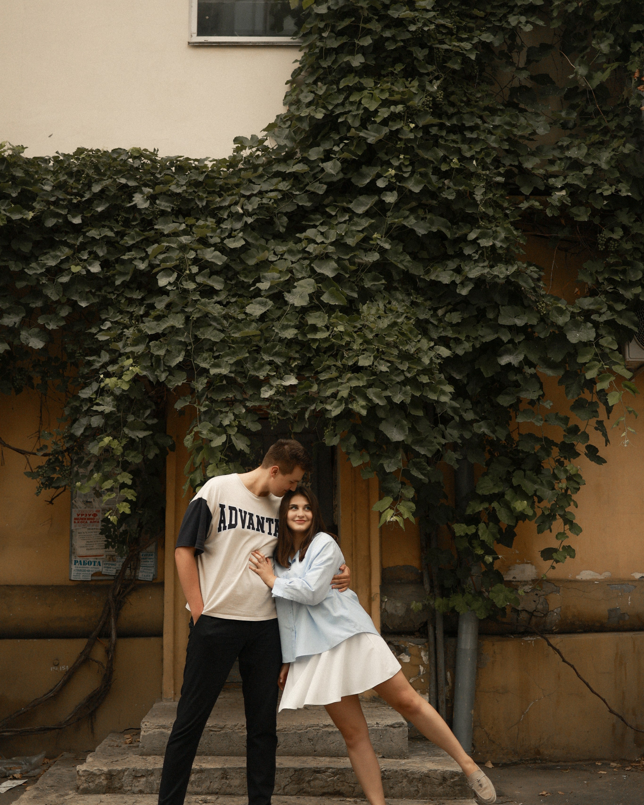 ЛЮБОВЬ НА УЛИЦАХ ДОНЕЦКА