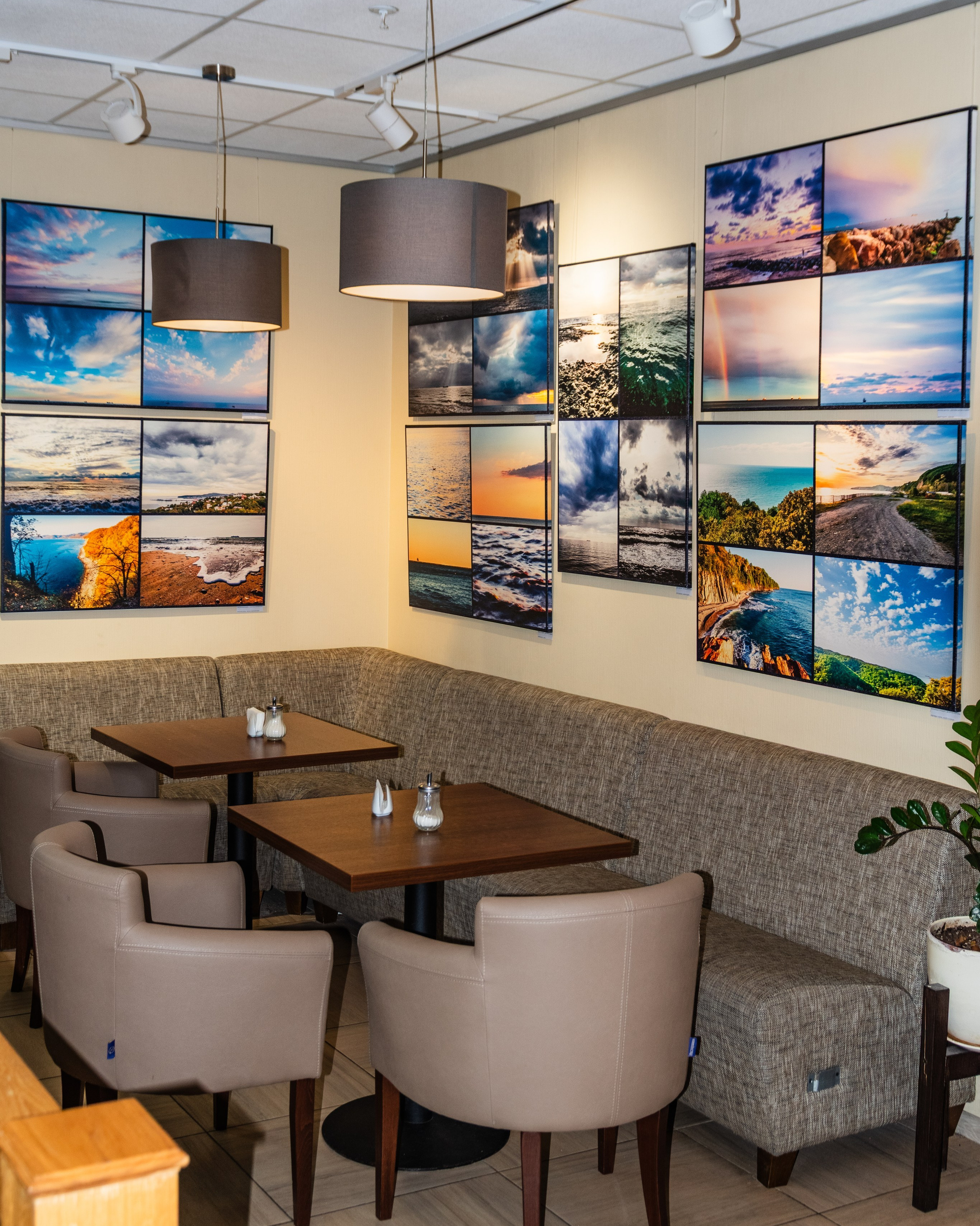 Фотовыставка в&nbsp;Доме книги Абракнигабра (Тверь)