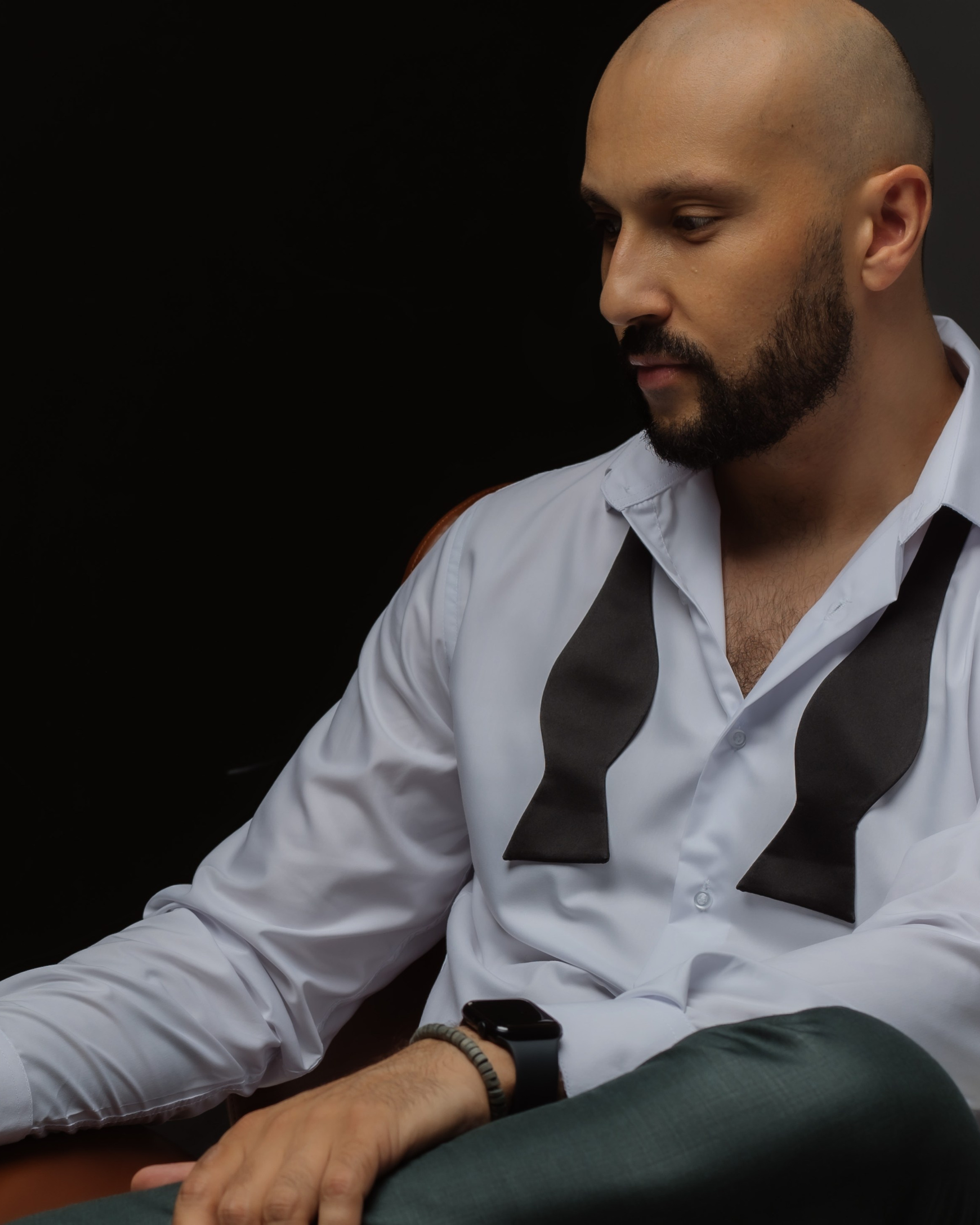 мужская студийная фотосессия