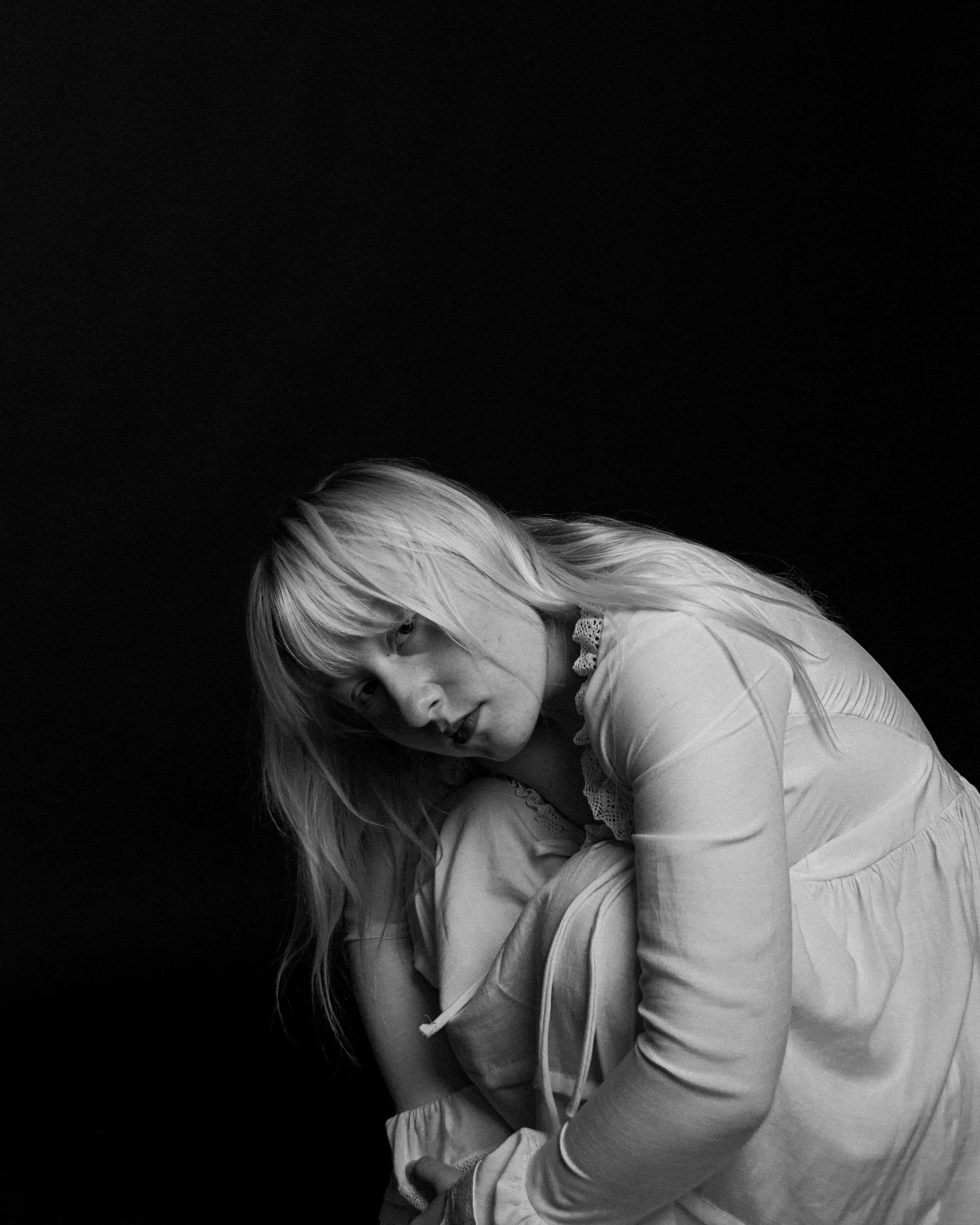 HOMELESS & LOVELESS | EVA STUDIO