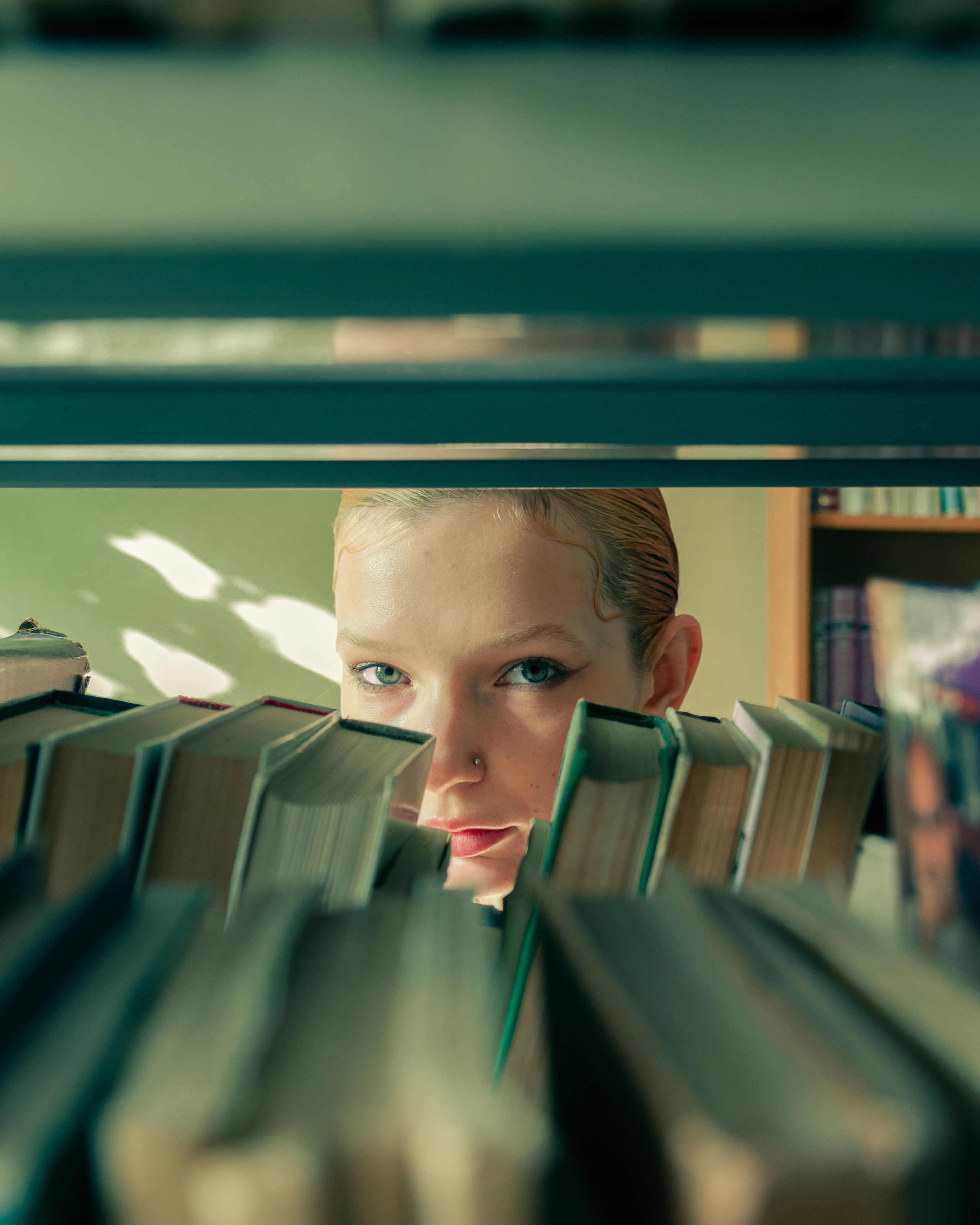 КУДА УХОДИТ ДЕТСТВО?