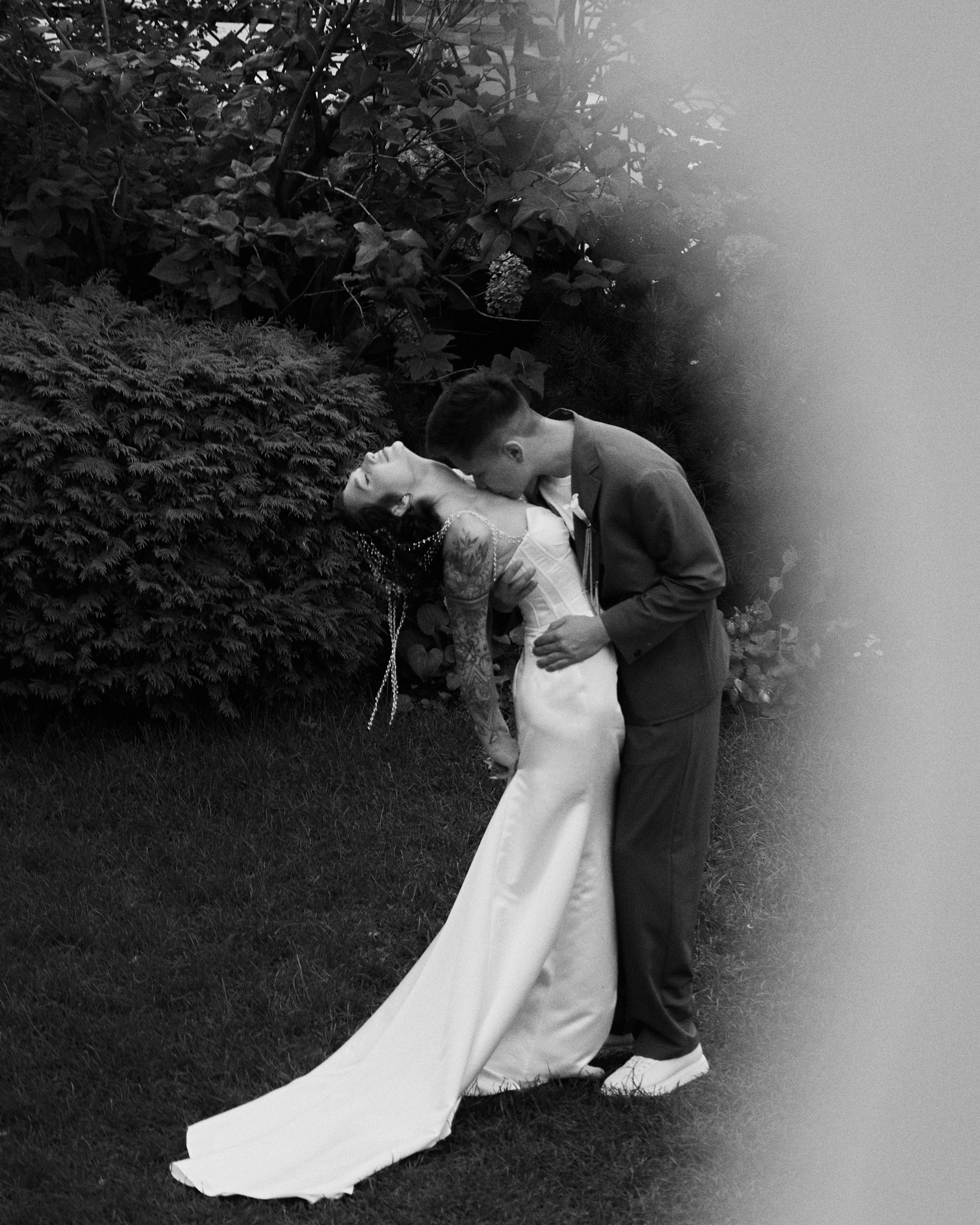 AJGIZ & DIANA