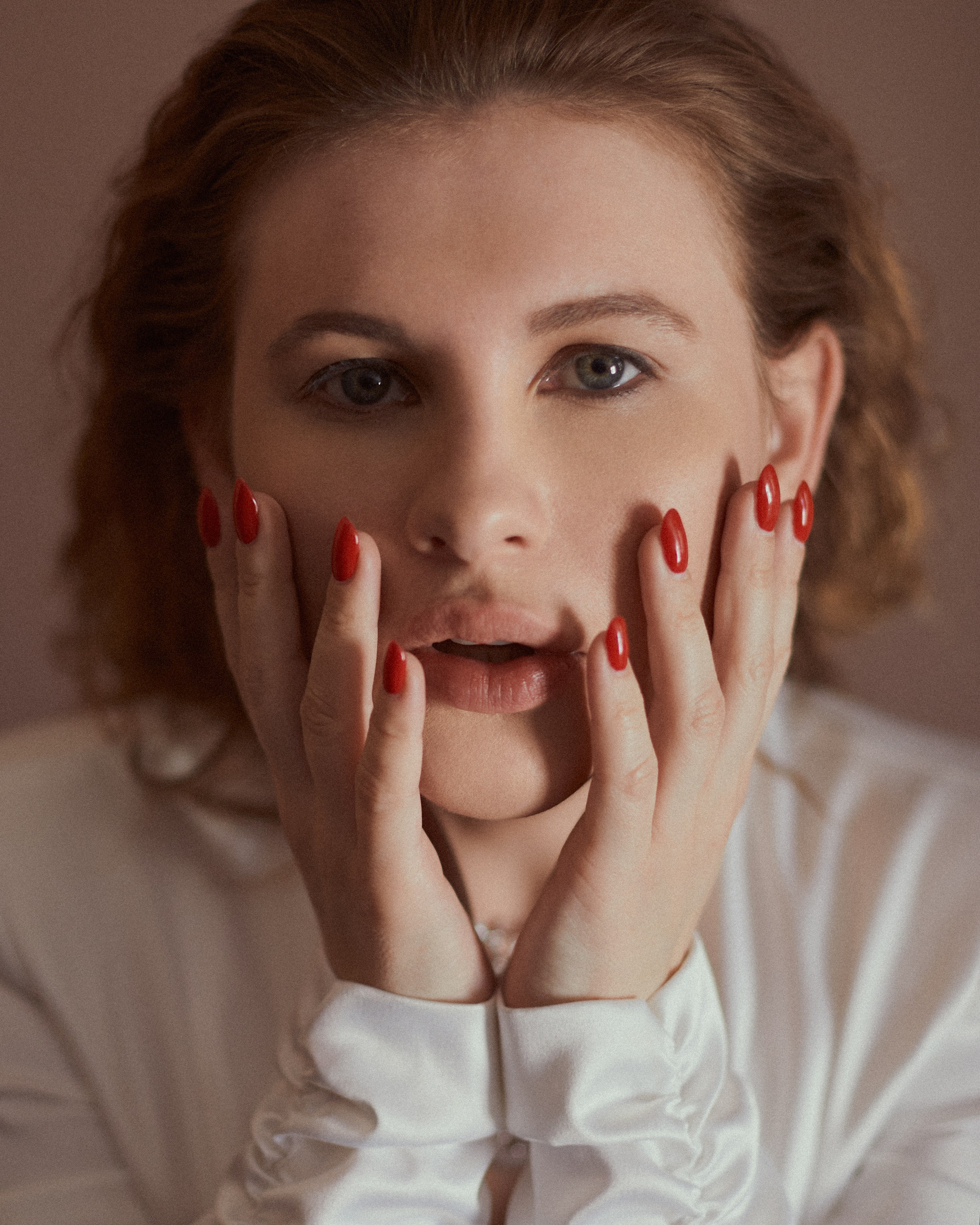 АННА ЦУКАНОВА-КОТТ