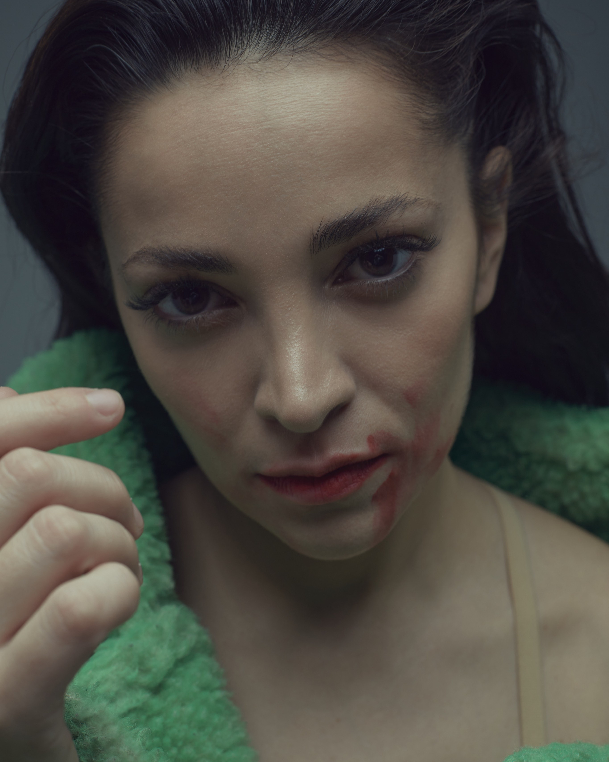 ТЕОНА ДОЛЬНИКОВА