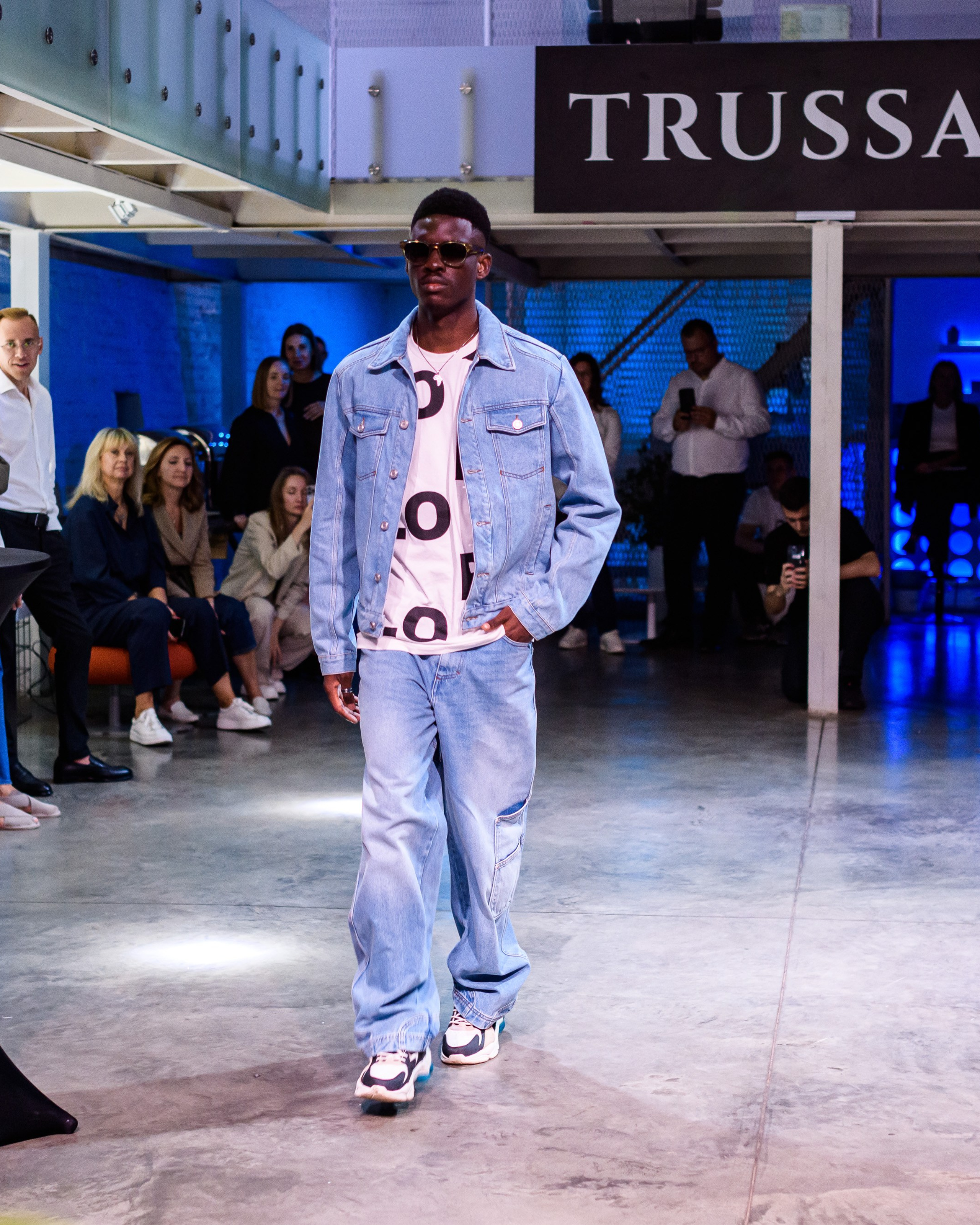 Показ Trussardi