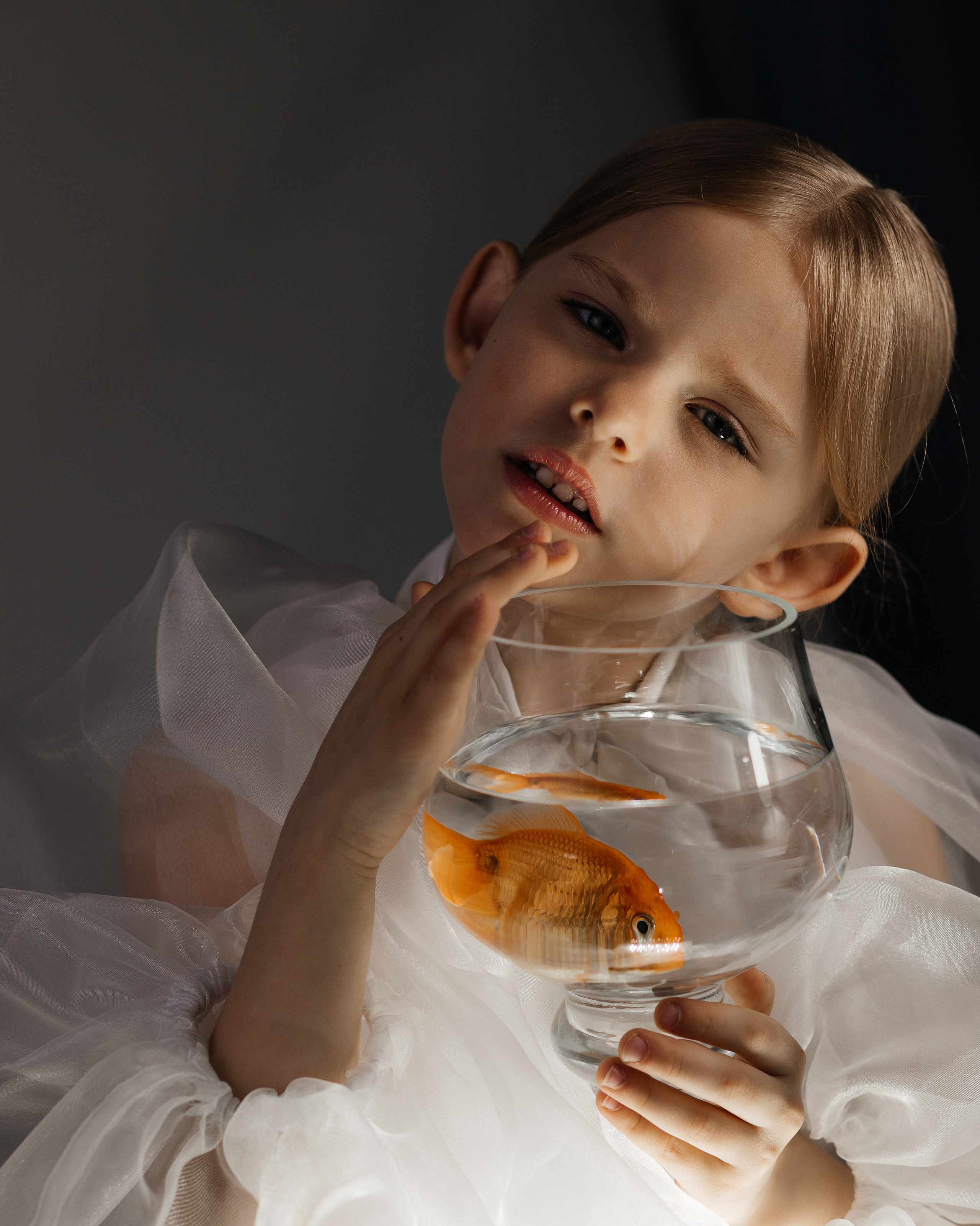 Проект с рыбками для модельного агенства.