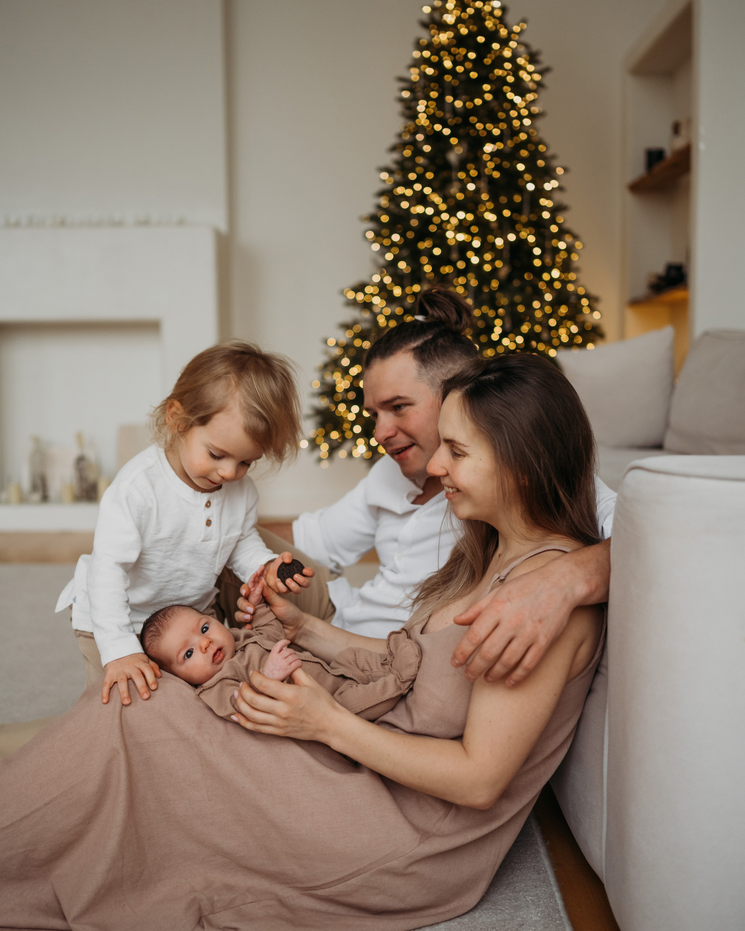 Тамара, Валентин, Елисей и Василиса