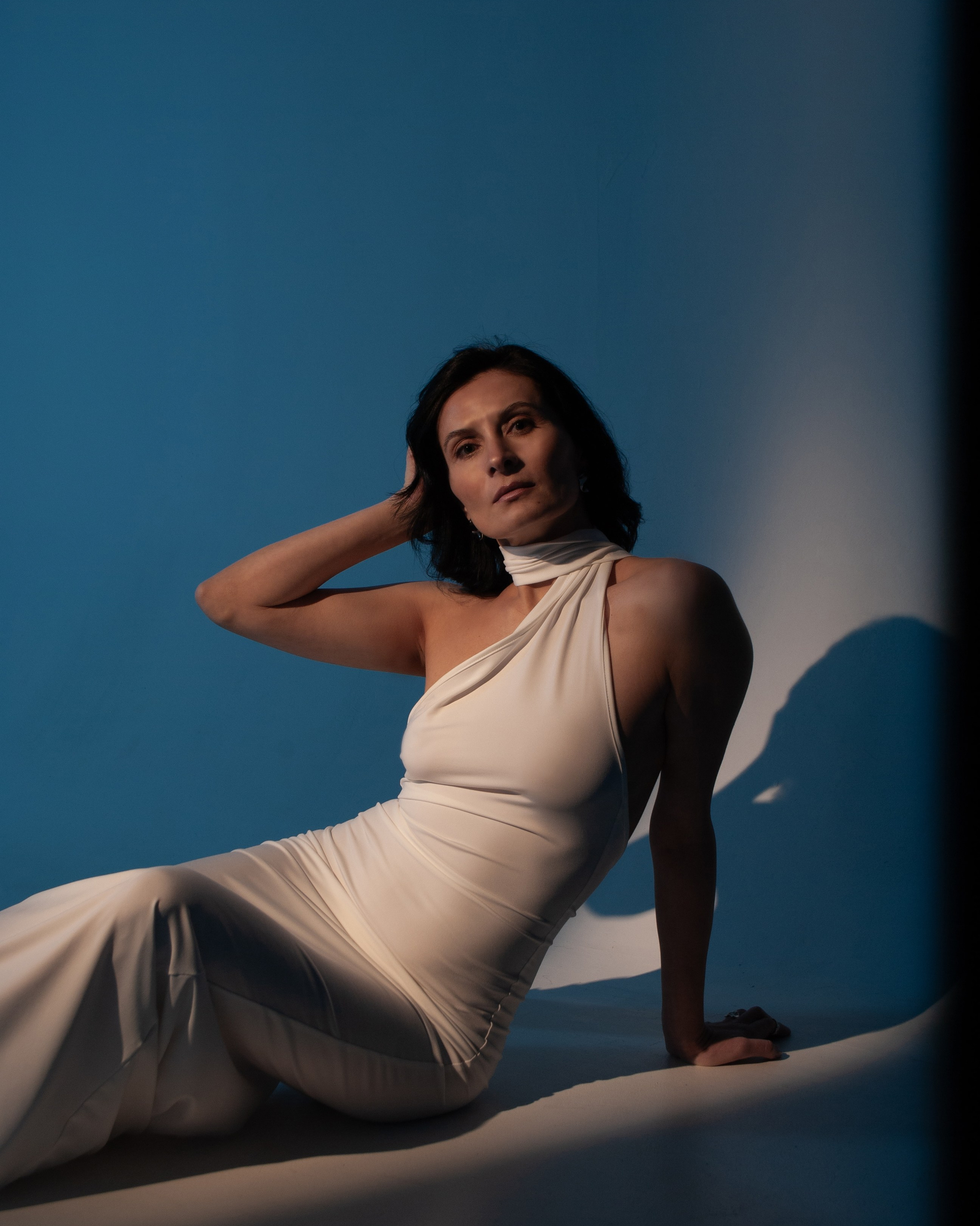 Под светом вспышек