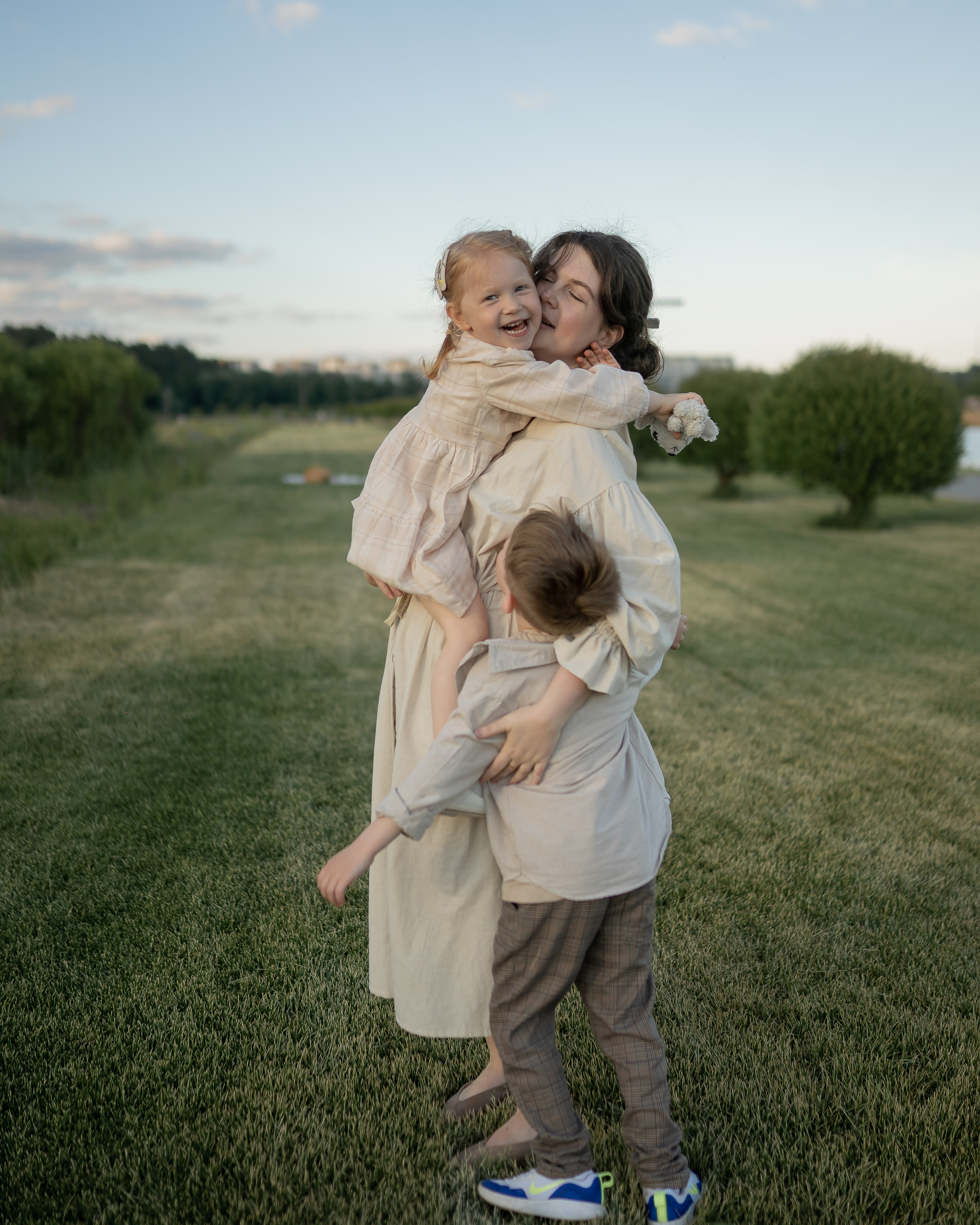 Летний вечер на набережной