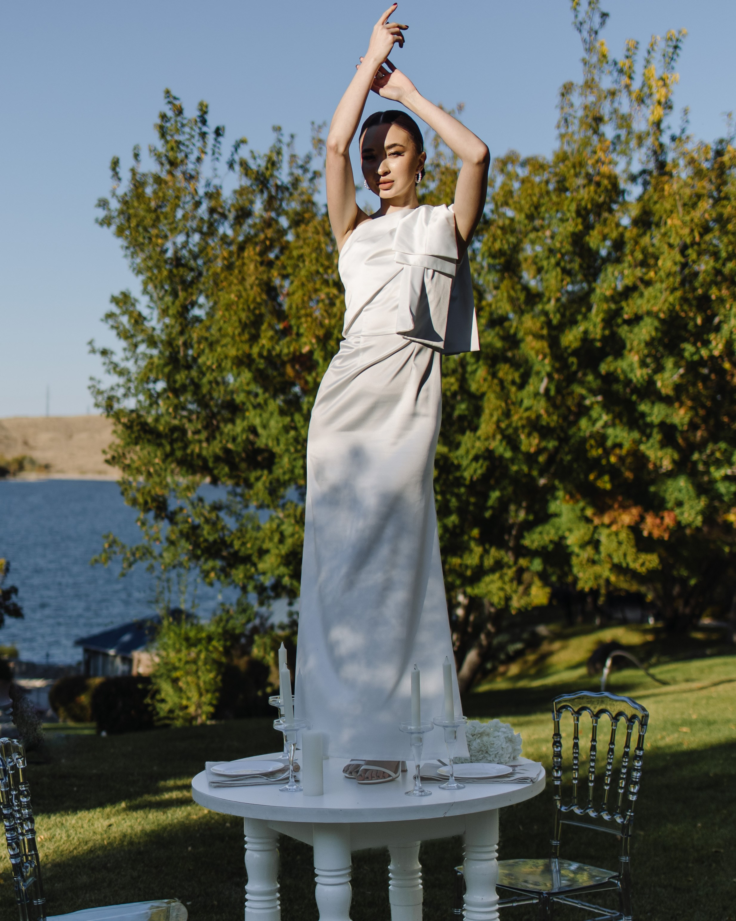 В зеленом саду