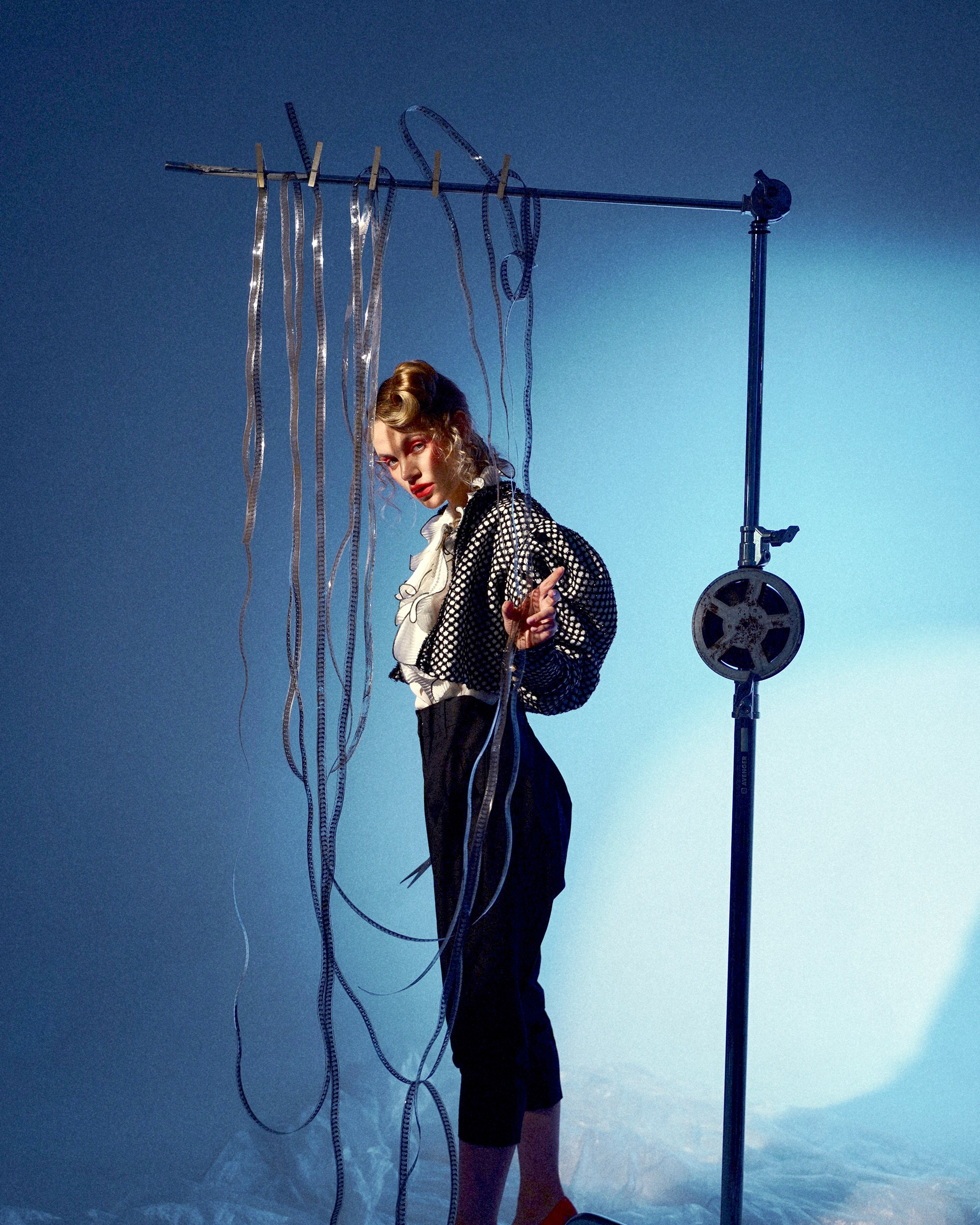 история вторая: из холста в в создателя