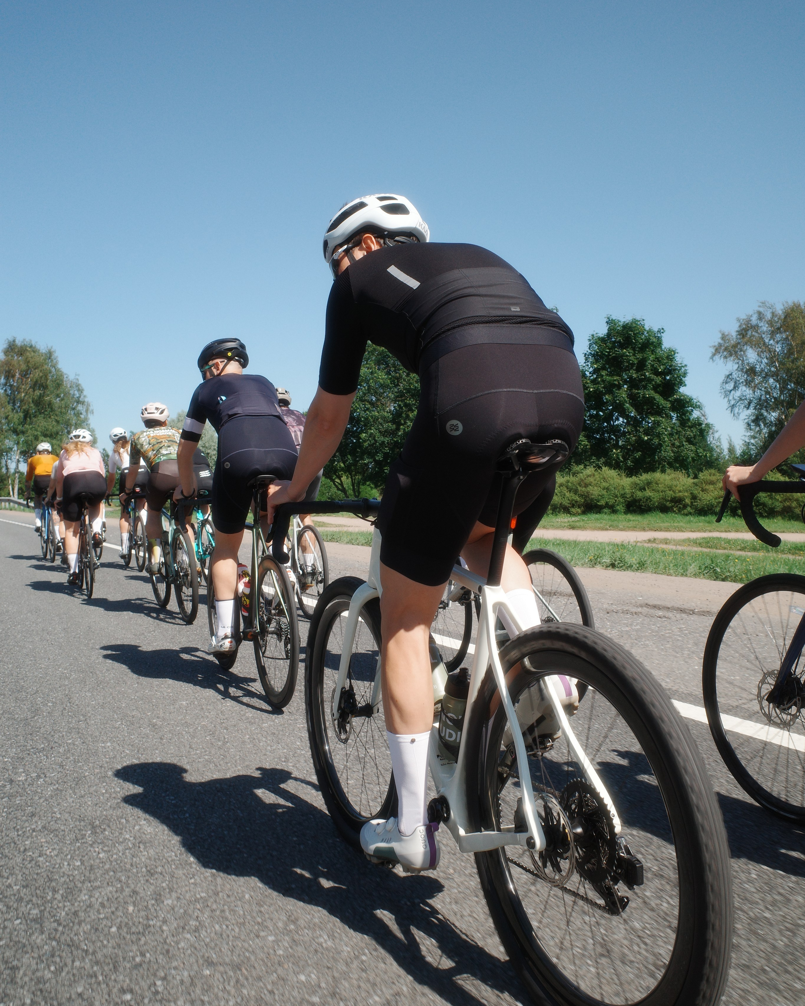 VELOCULT x LUXSHOSSE