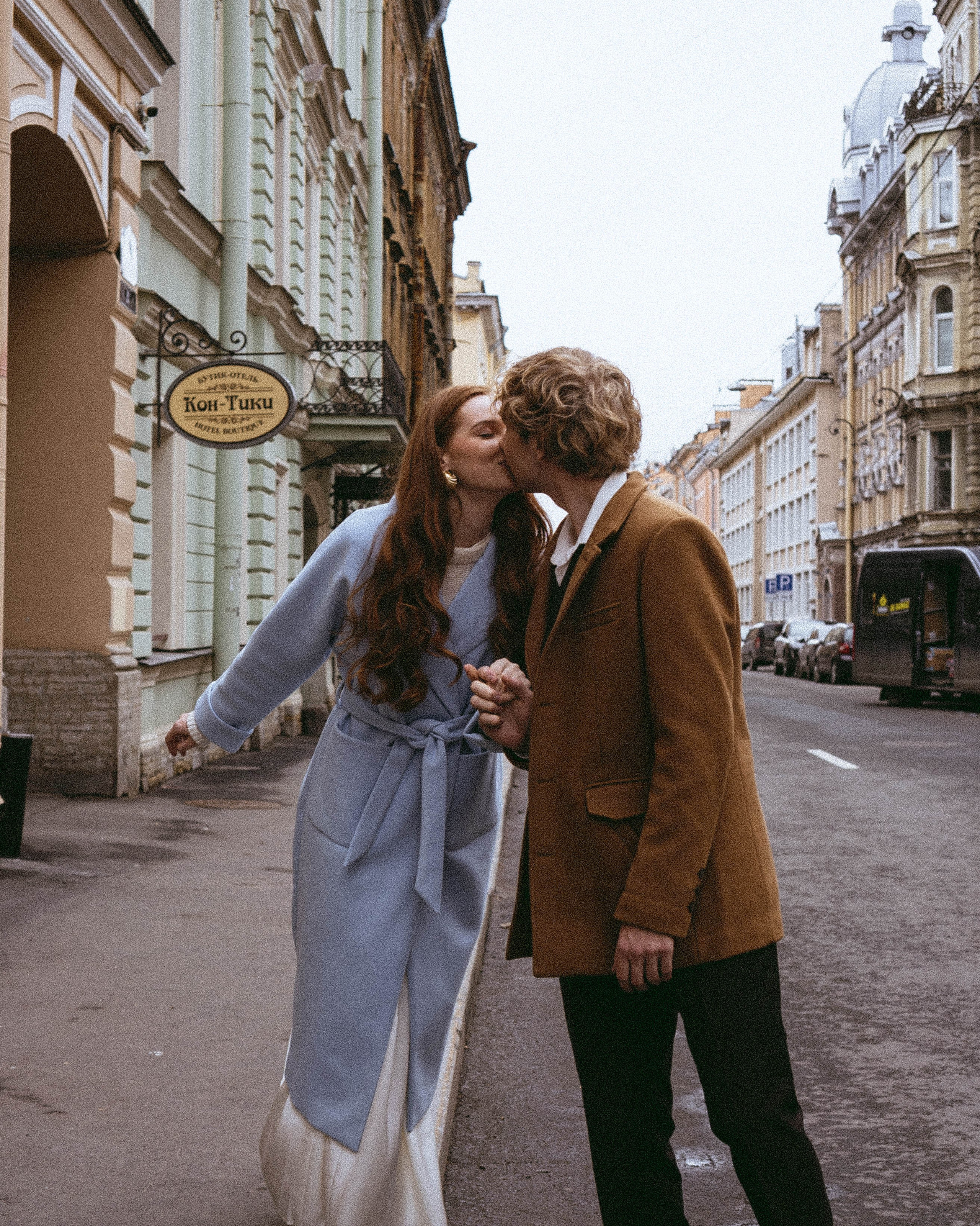 СВАДЕБНАЯ СЬЕМКА В&nbsp;ОТЕЛЕ. СБОРЫ ЖЕНИХА И&nbsp;НЕВЕСТЫ И&nbsp;ТАКЖЕ ТОР И&nbsp;ПОДГОТОВКА К&nbsp;ПРОГУЛКЕ И&nbsp;ПРОГУЛКА ПО&nbsp;ПЕТРОГРАДКЕ