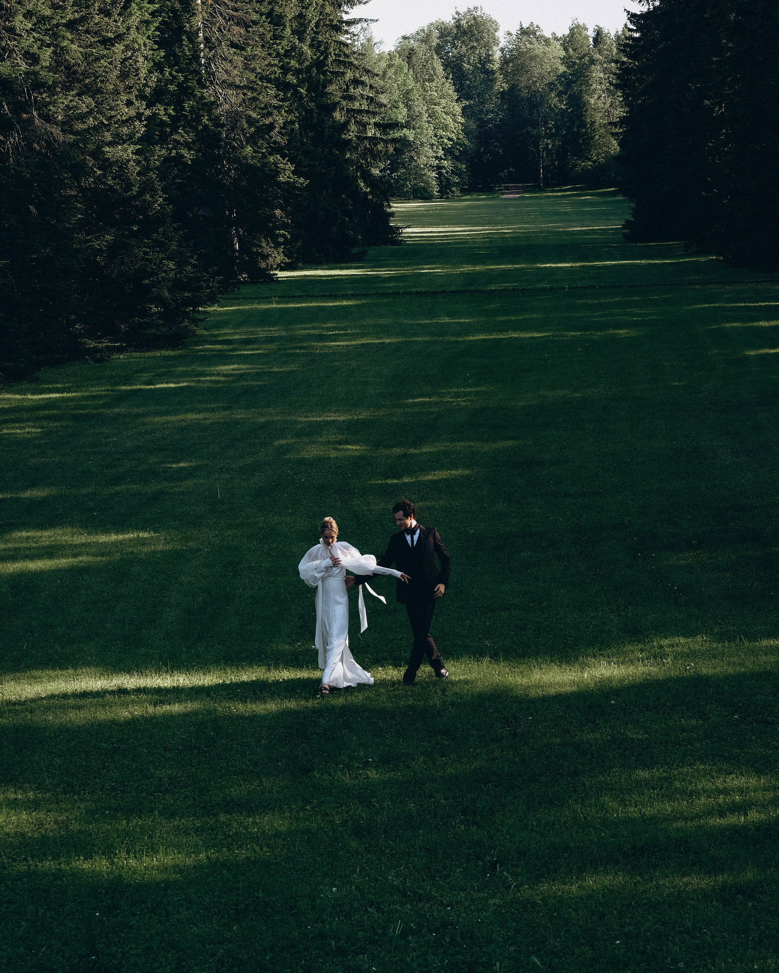 СВАДЕБНАЯ СЬЕМКА В&nbsp;ПАРКЕ ОРАНИЕНБАУМ