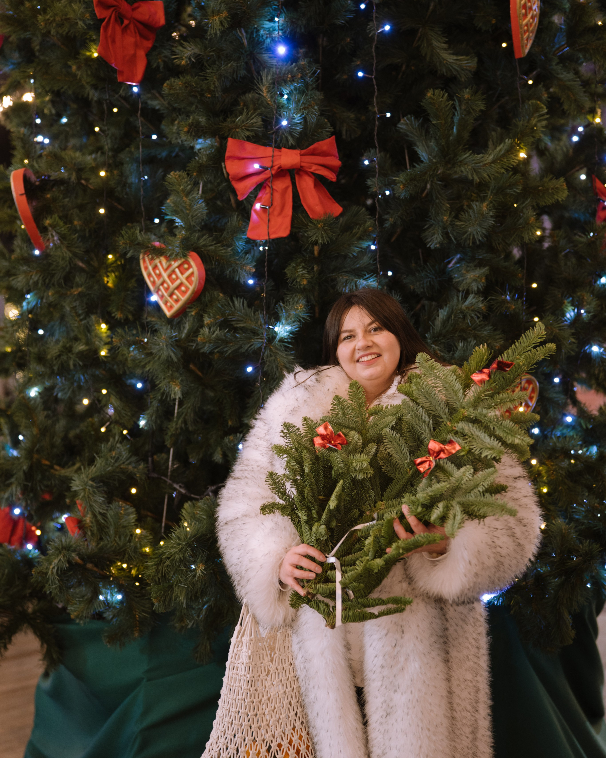 ПРОГУЛКА НА&nbsp;МАНЕЖНОЙ ПЛОЩАДИ ДЛЯ ДЕВУШКИ ПЕРЕД НОВЫМ ГОДОМ (НОВОГОДНЯЯ ФОТОСЕССИИЯ НА&nbsp;МАНЕЖНОЙ ПЛОЩАДИ)