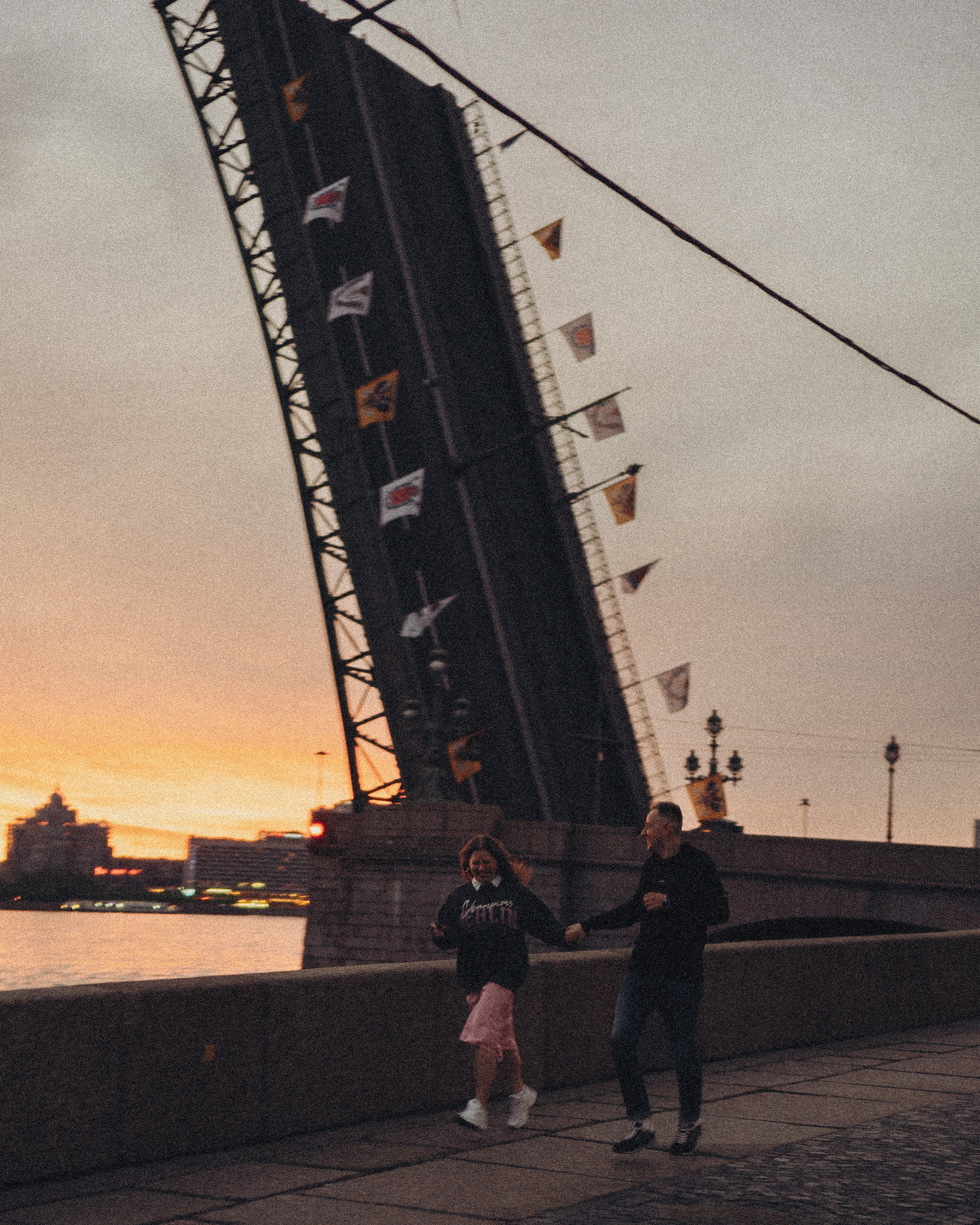 с&nbsp;разводными мостами