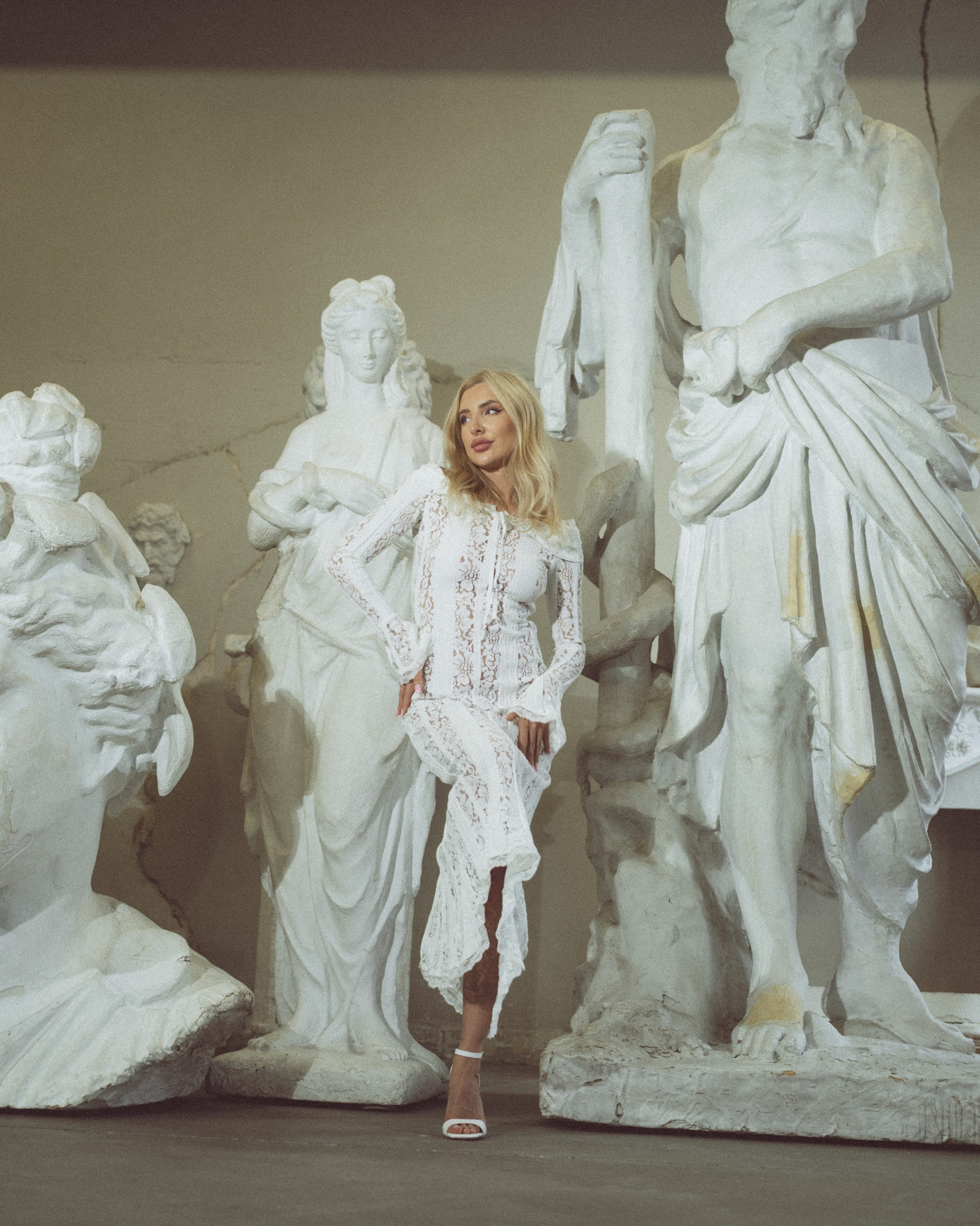 ФОТОСЕСИСИЯ В&nbsp;СТУДИИ ДЛЯ ДЕВУШКИ