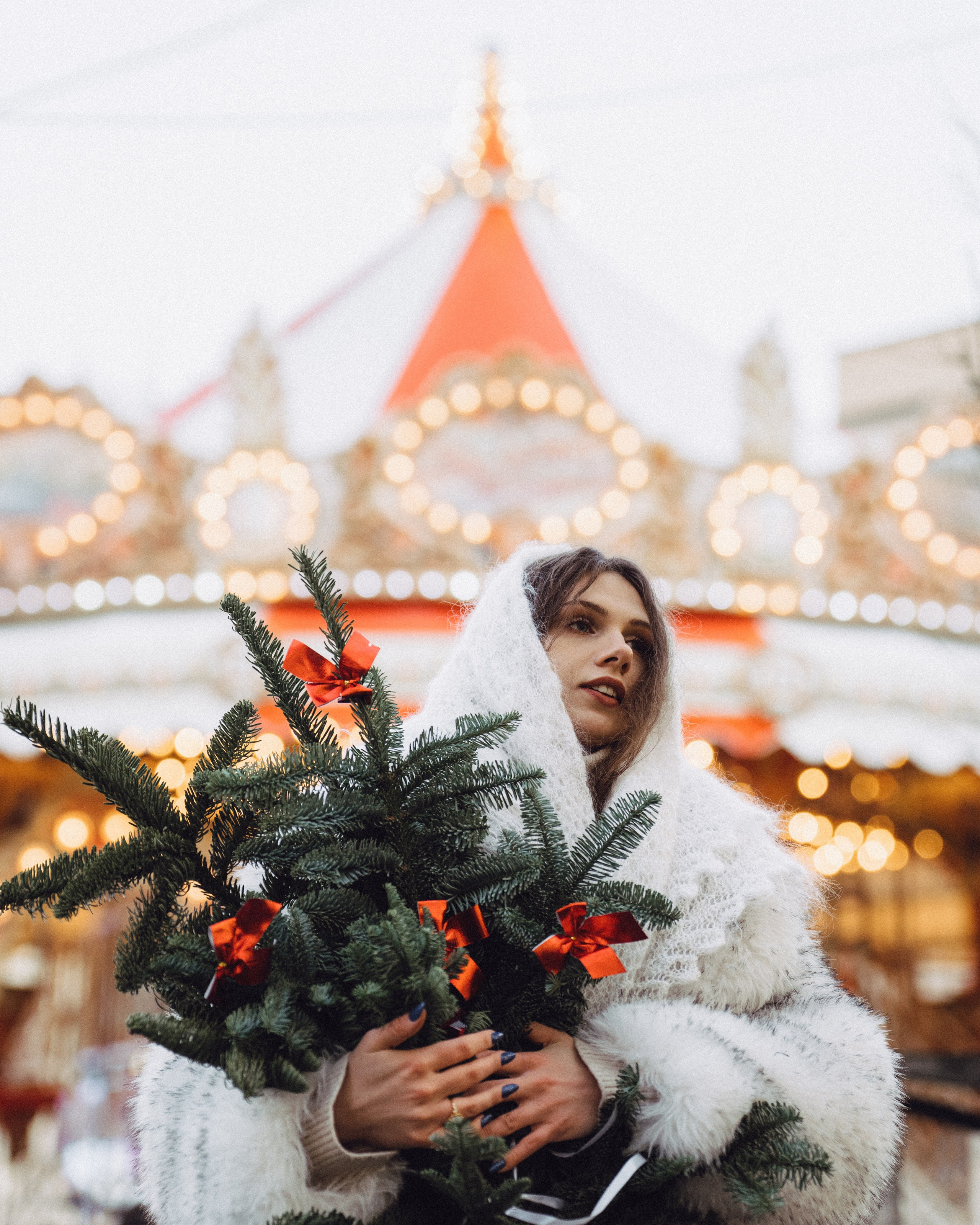 ПРОГУЛКА НА&nbsp;МАНЕЖНОЙ ПЛОЩАДИ ДЛЯ ДЕВУШКИ ПЕРЕД НОВЫМ ГОДОМ (НОВОГОДНЯЯ ФОТОСЕССИИЯ НА&nbsp;МАНЕЖНОЙ ПЛОЩАДИ)
