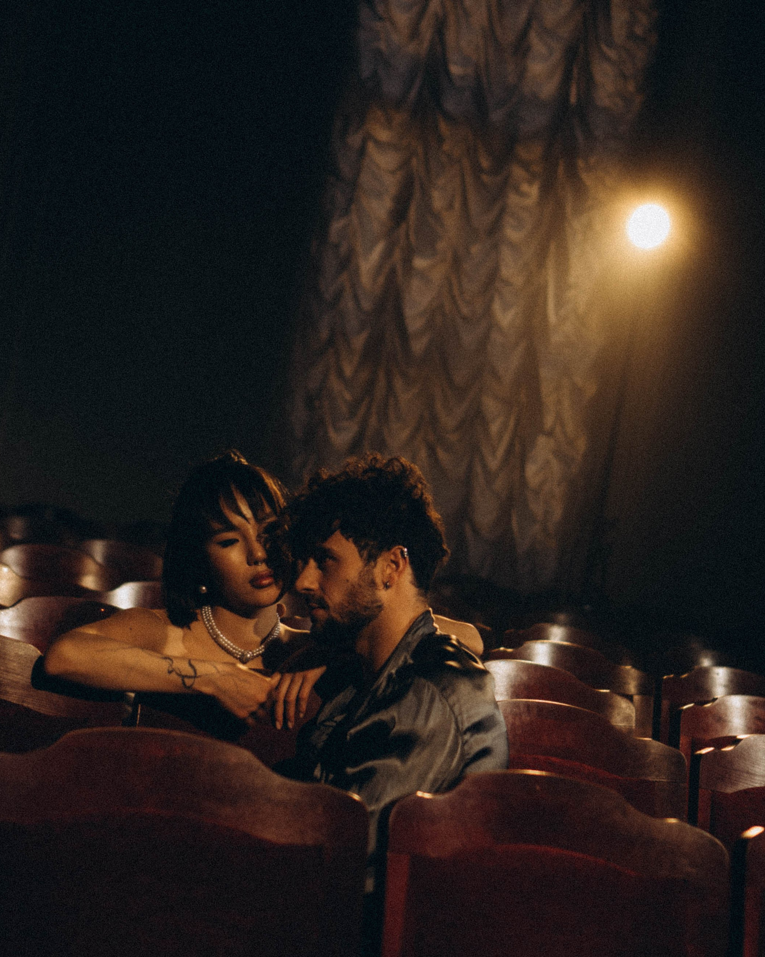 СВАБЕДНАЯ ФОТСЕССИИЯ В&nbsp;ОДНОМ ИЗ&nbsp;ЗАЛОВ НИКОЛАЕВСКОГО ДВОРЦА