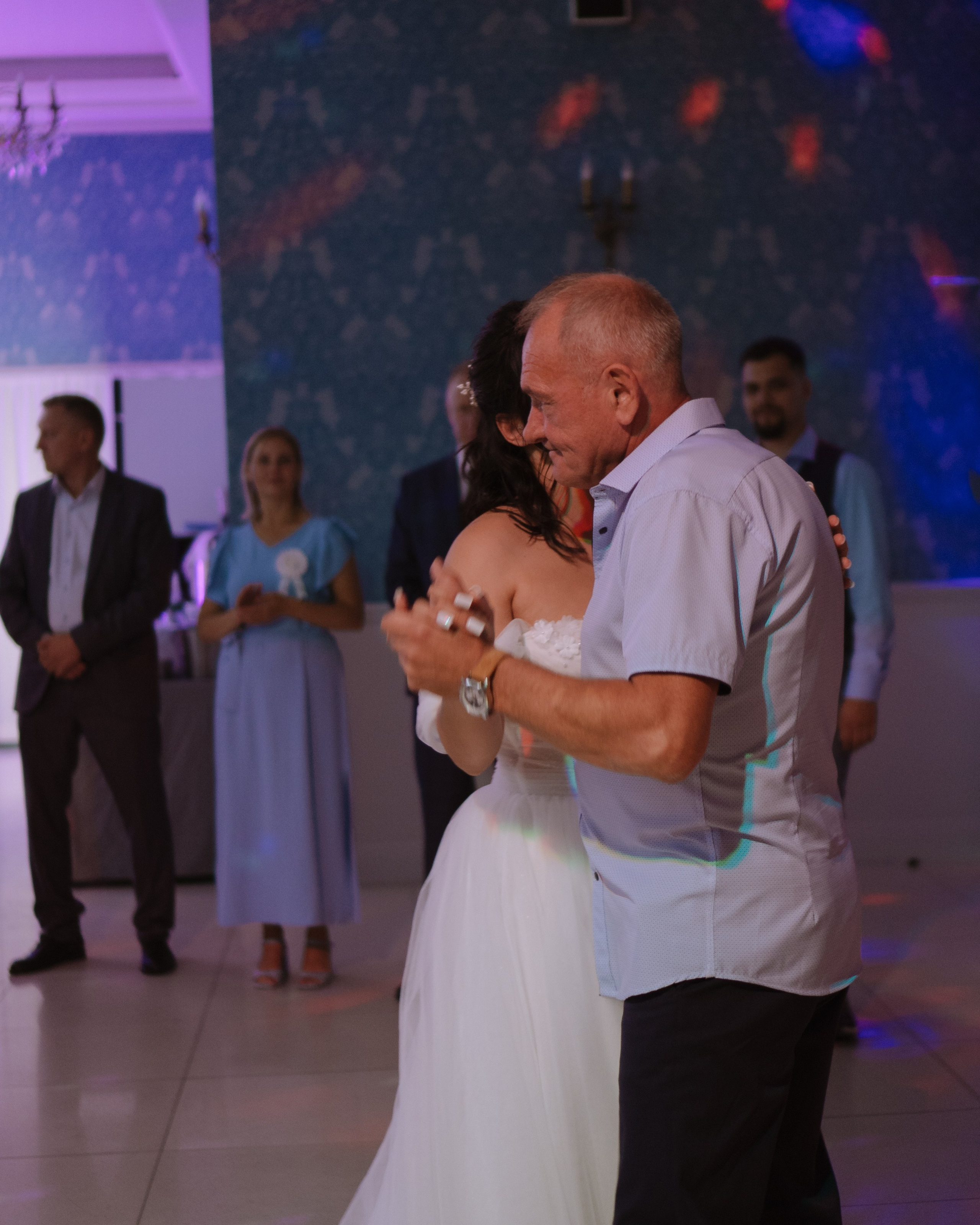 ТАНЕЦ ОТЦА И&nbsp;ДОЧЕРИ НА&nbsp;БАНКЕТЕ (СВАДЕБНАЯ ФОТОСЕСИИЯ БАНКЕТА)