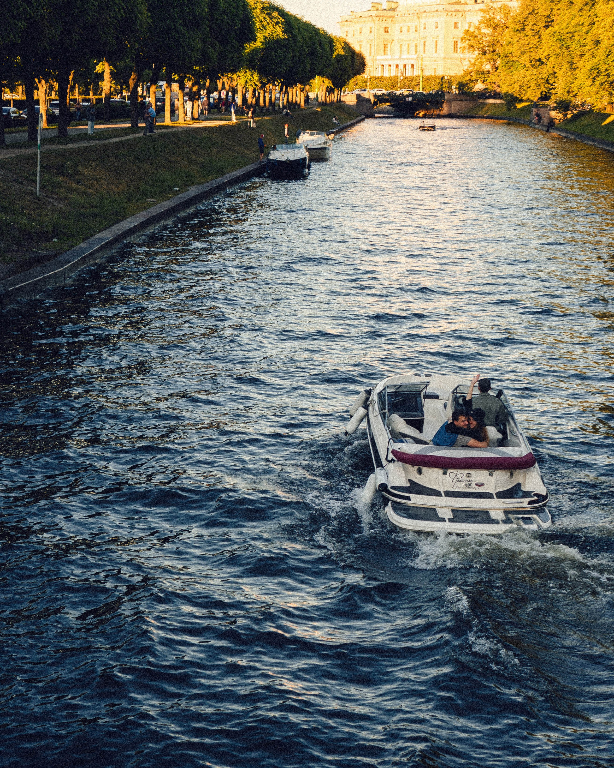 летняя морская прогулка