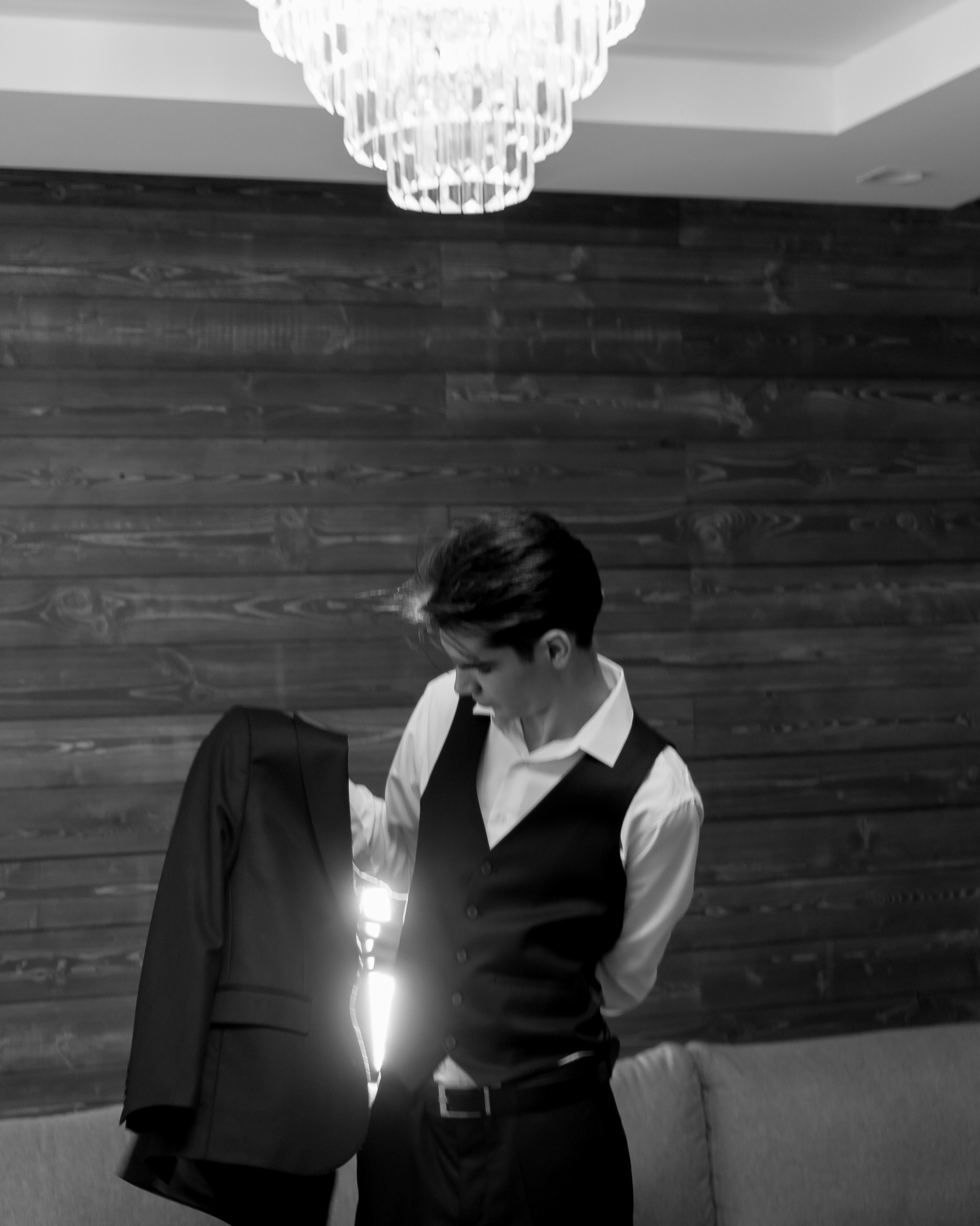 СВАДЕБНАЯ СЬЕМКА СБОРОВ В&nbsp;ОТЕЛЕ И&nbsp;ВЫЕЗД НА&nbsp;ЦЕРЕМОНИЮ (СНЯТО В&nbsp;СИБИРЕ В&nbsp;НИЖНЕВАРТОВСКЕ)