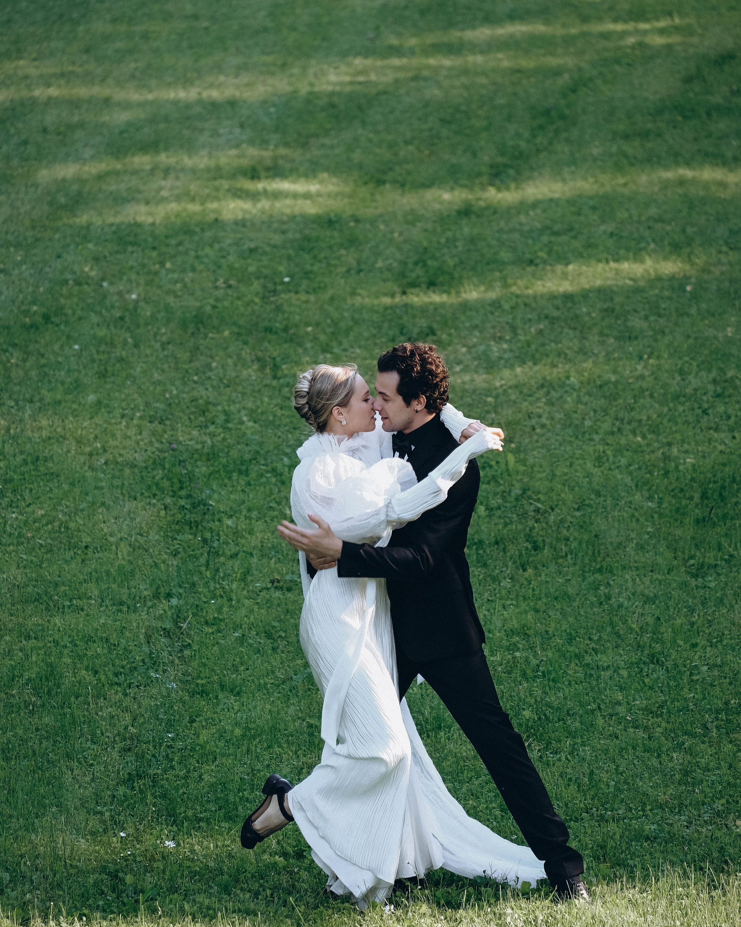 СВАДЕБНАЯ СЬЕМКА В&nbsp;ПАРКЕ ОРАНИЕНБАУМ