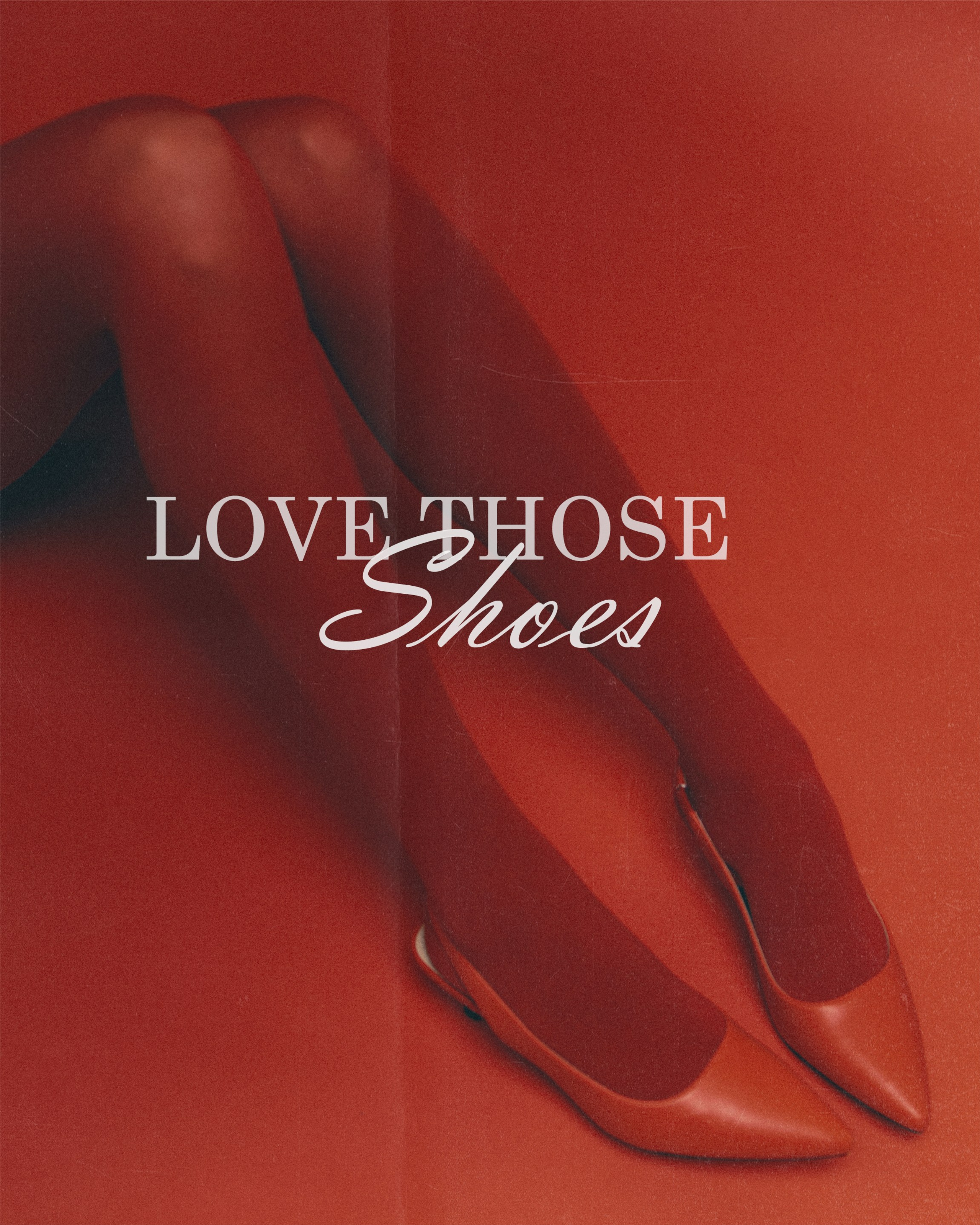 ФОТОСЕССИЯ НА КРАСНОМ ФОНЕ