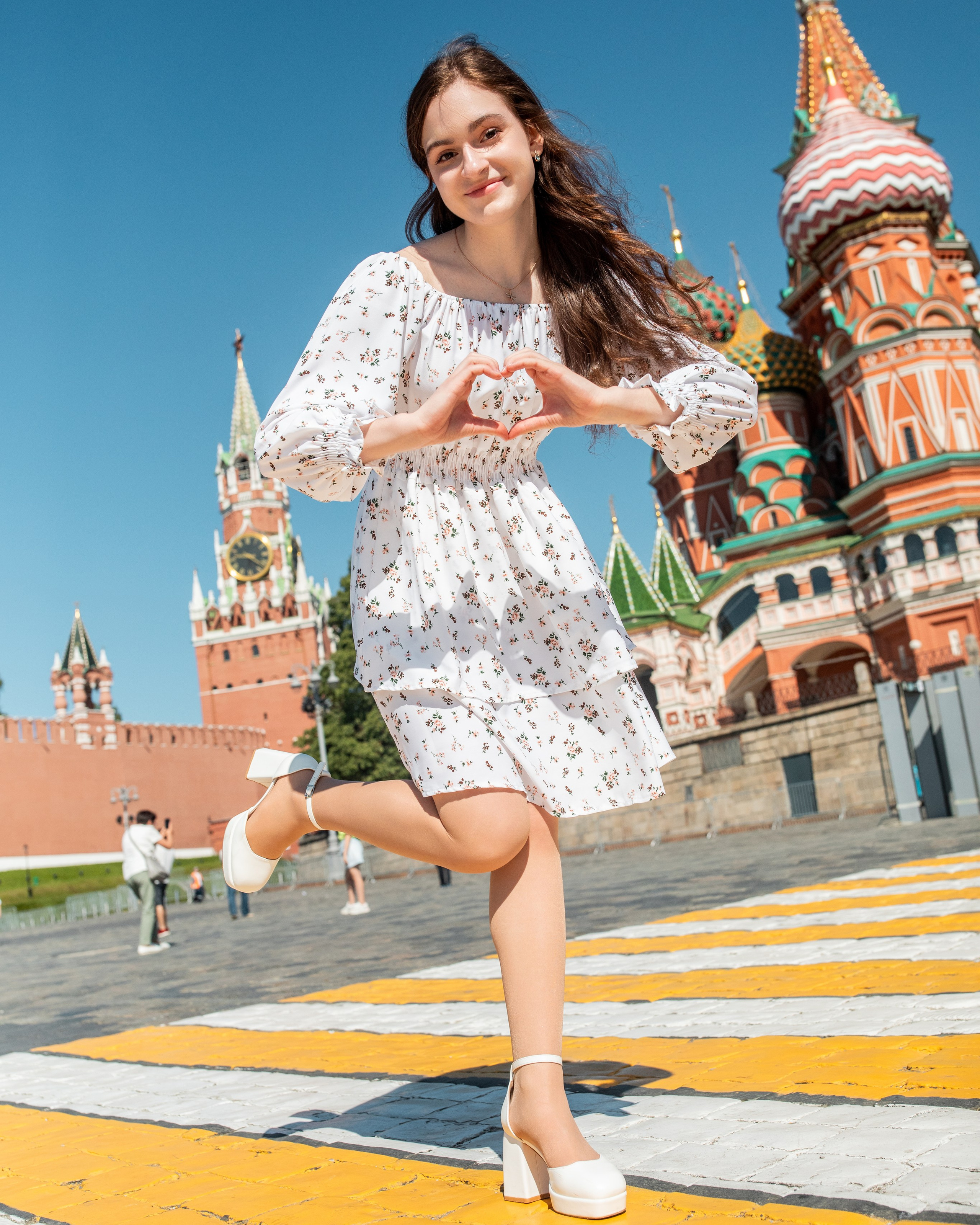 КРАСНАЯ ПЛОЩАДЬ