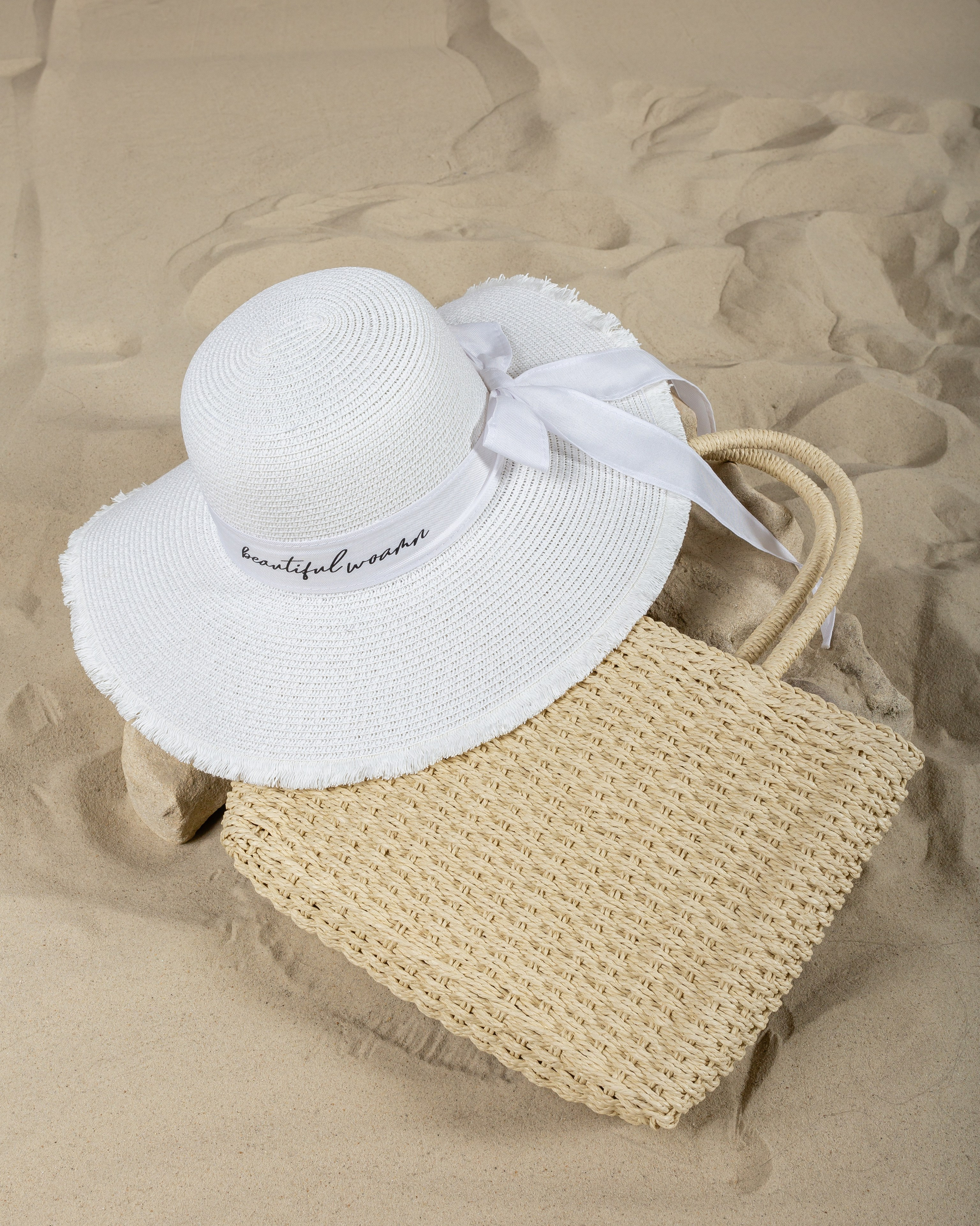 Пляжные шляпы