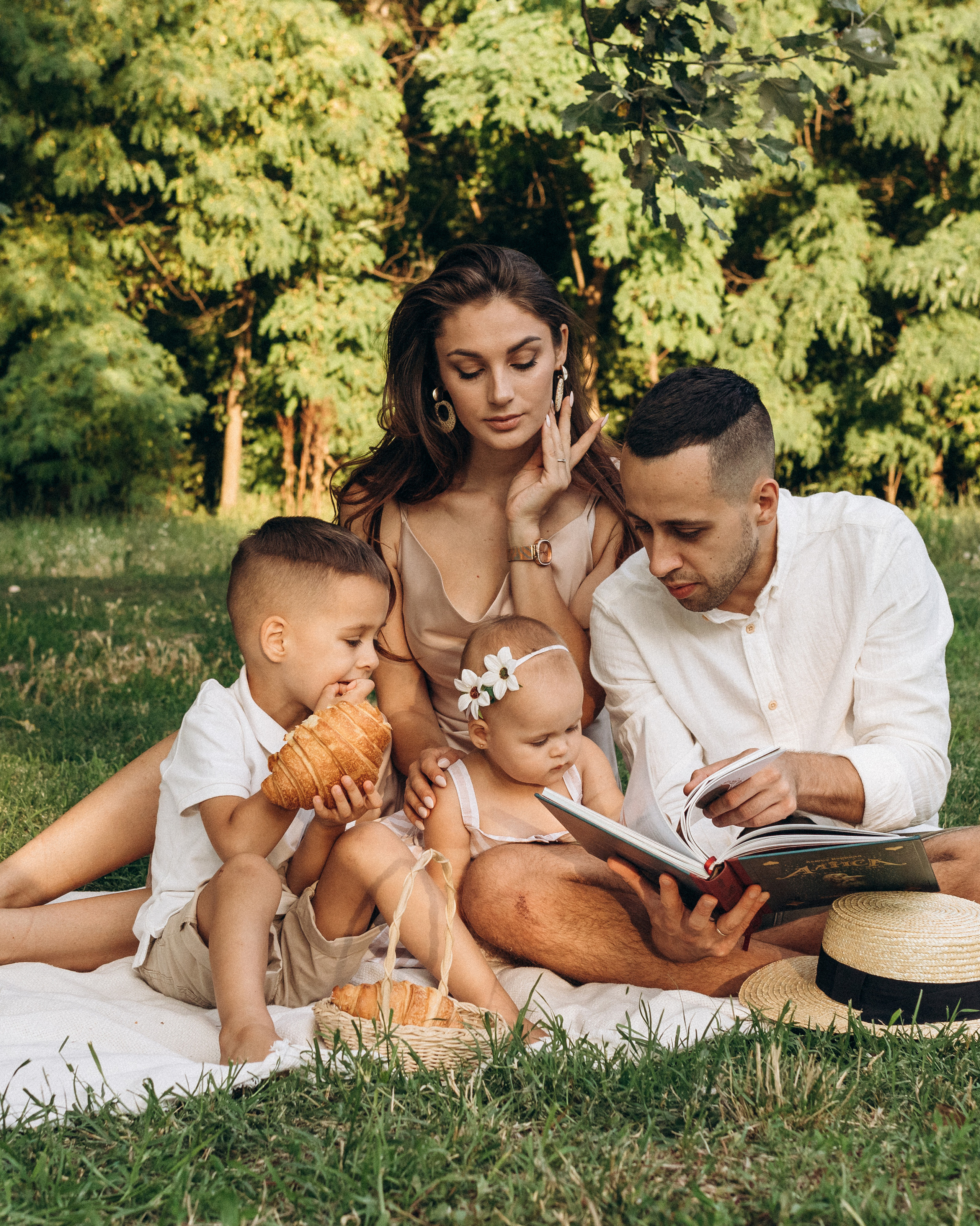 В стране чудес: Настя, Амели, Эден, Эмиль