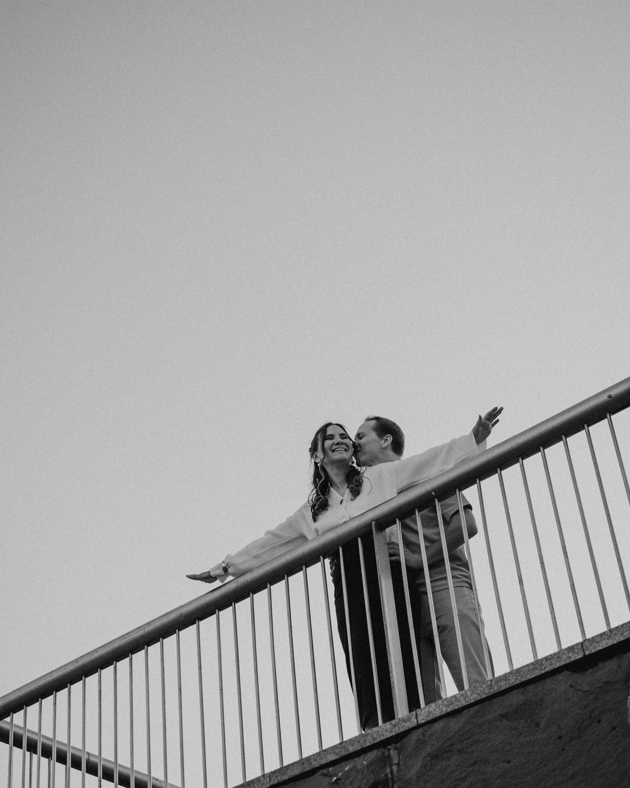 Света и Арсений. Прогулка по вечернему городу