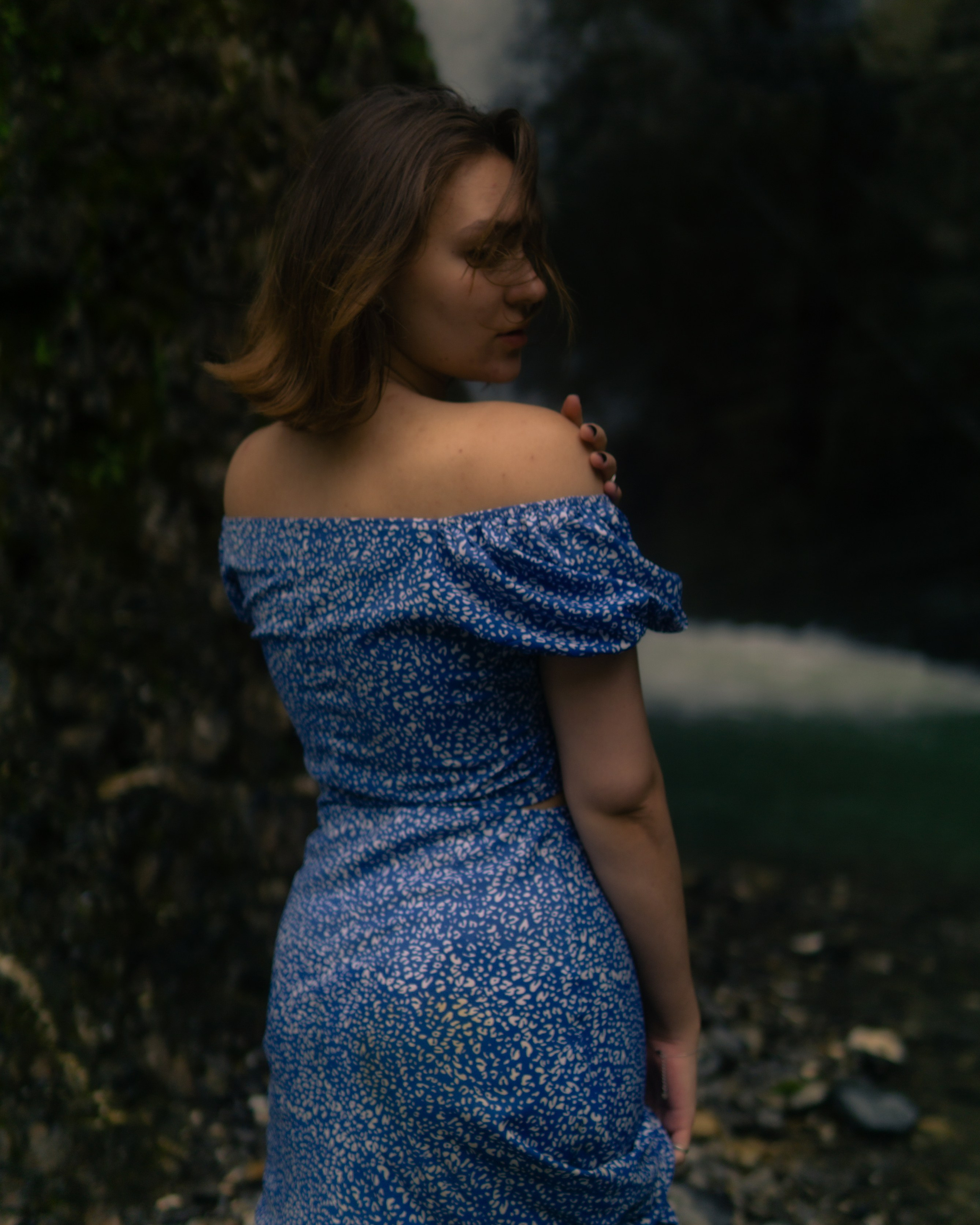 Алина на&nbsp;водопаде