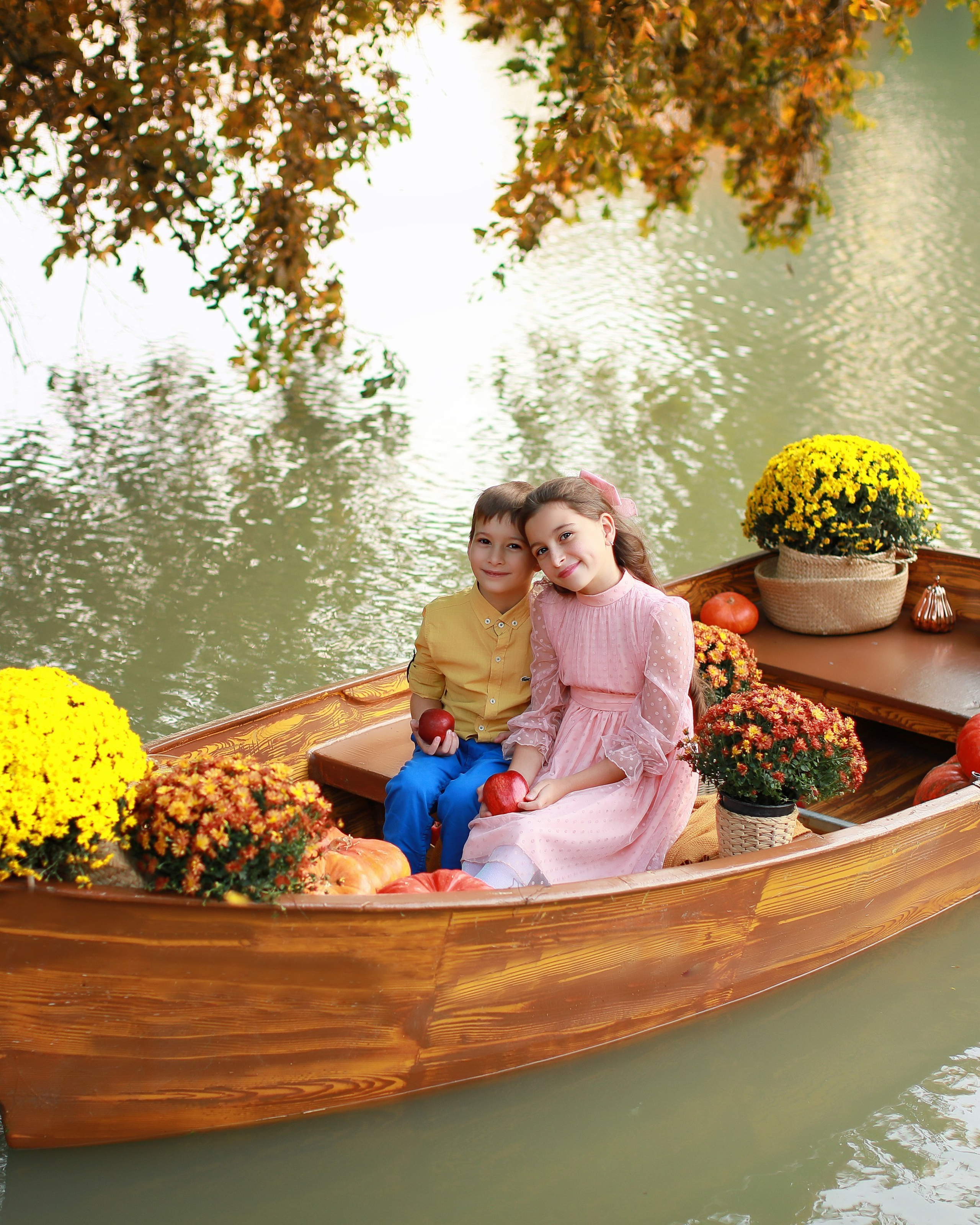 Осенняя лодочка