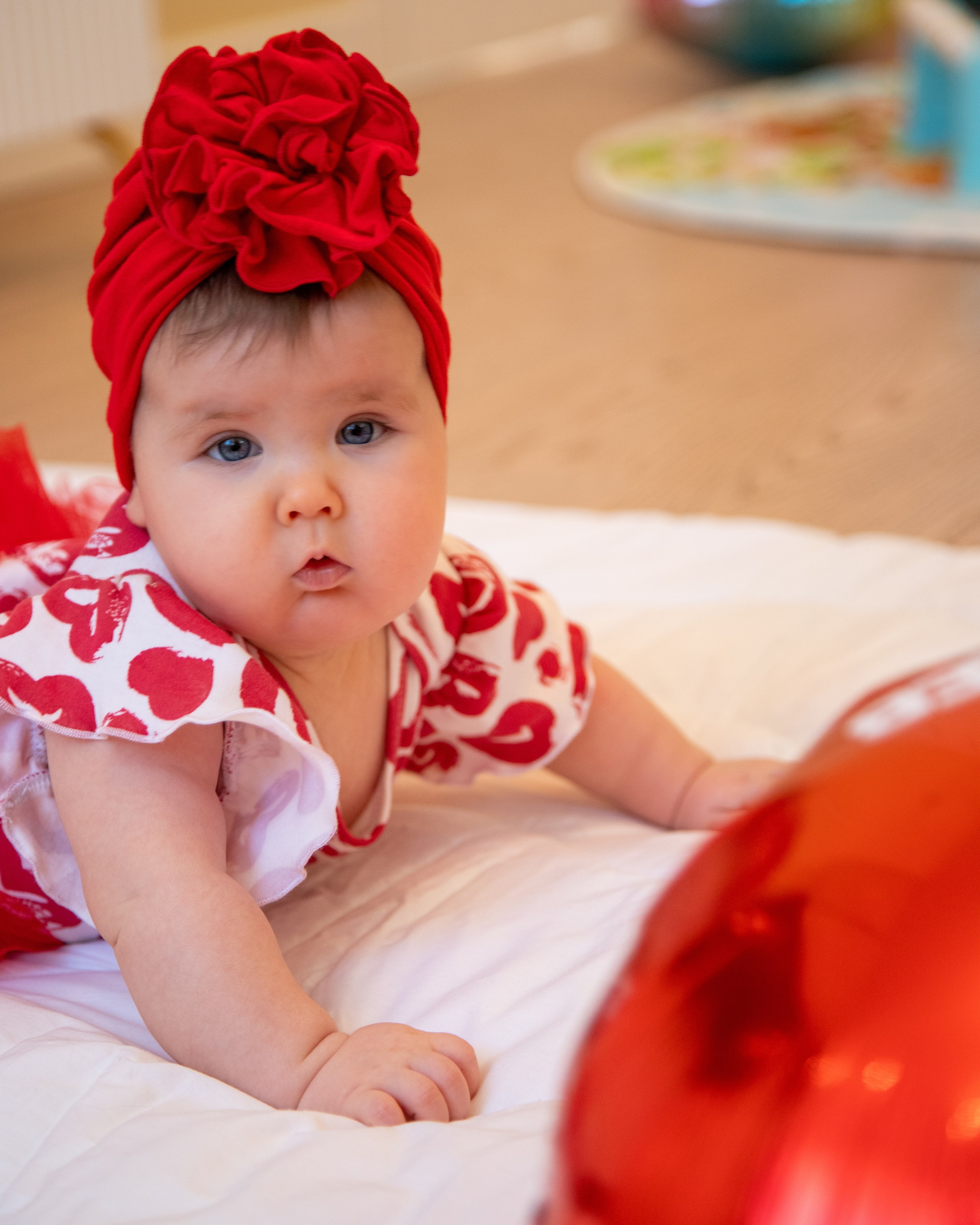 Малышка Лена