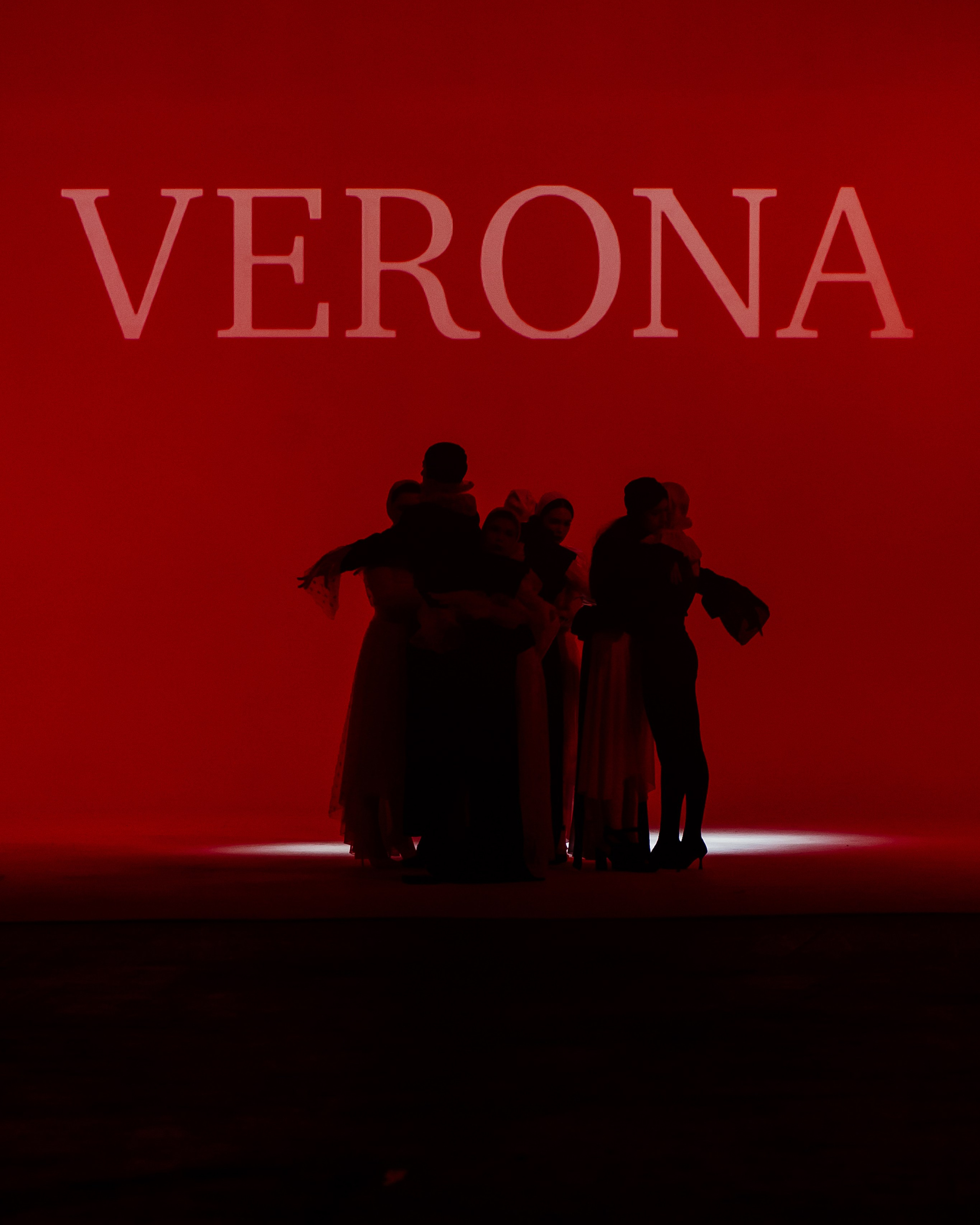 Отчетный показ в школе моделей VERONA