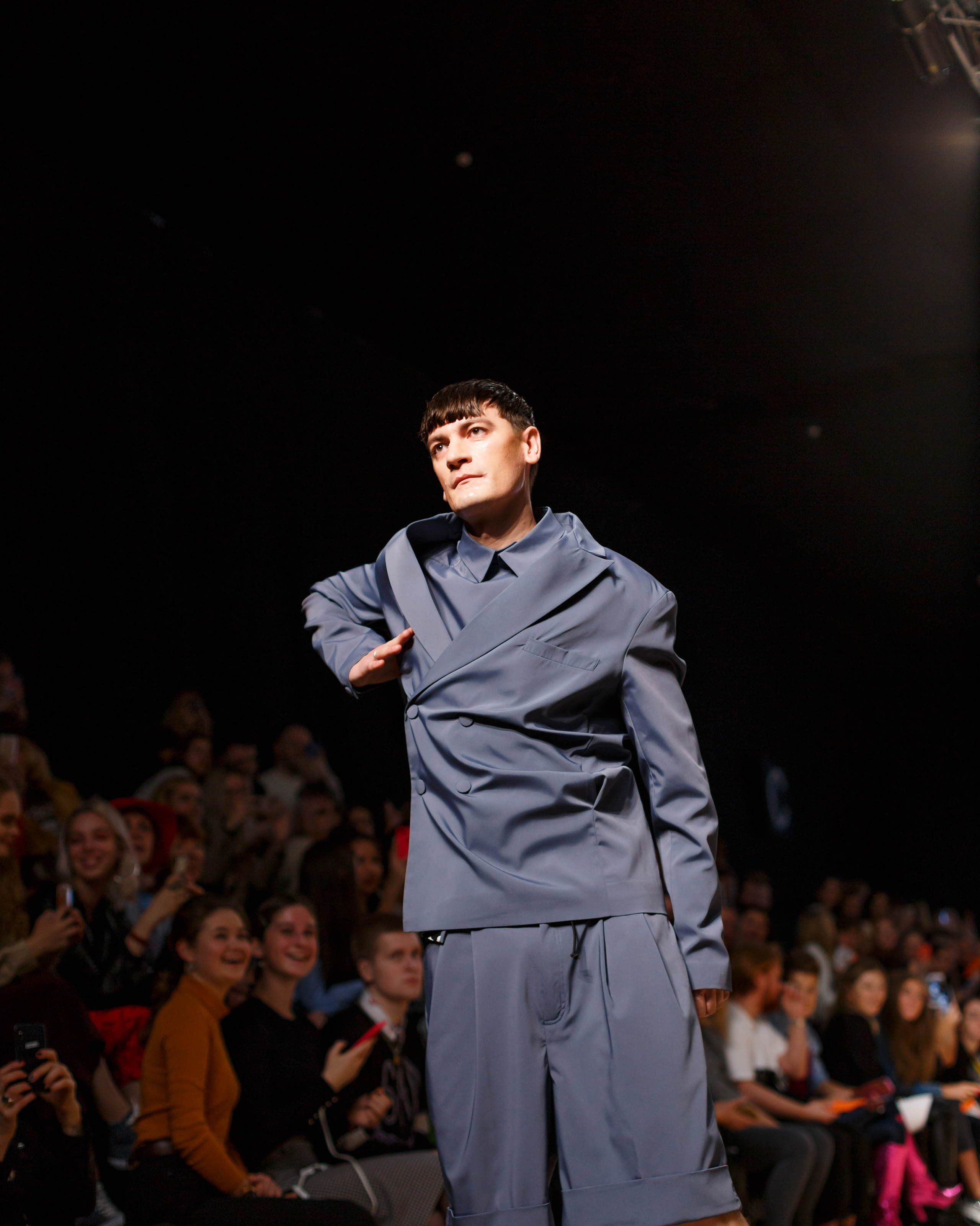 Показ российского бренда мужской одежды INNOMINATE.