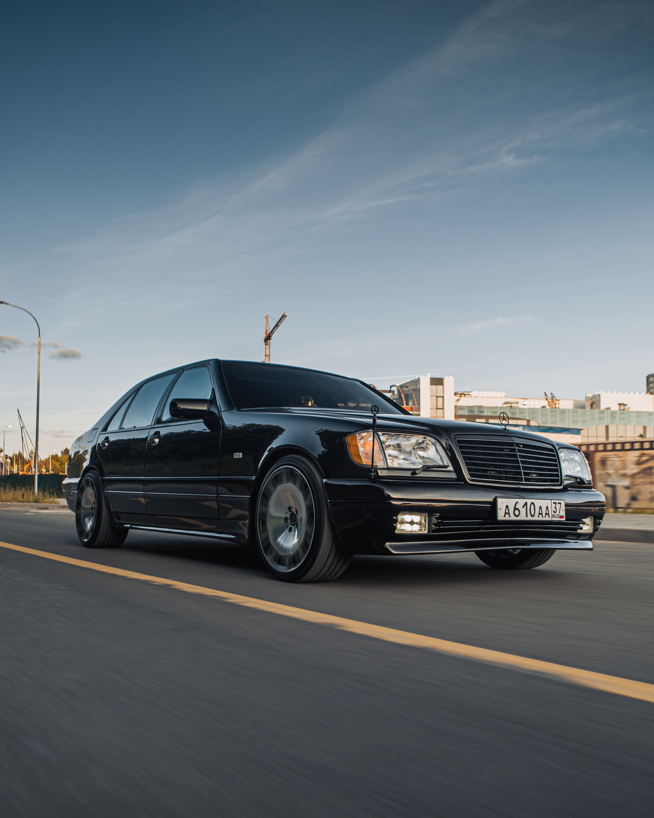 Mercedes-Benz W140