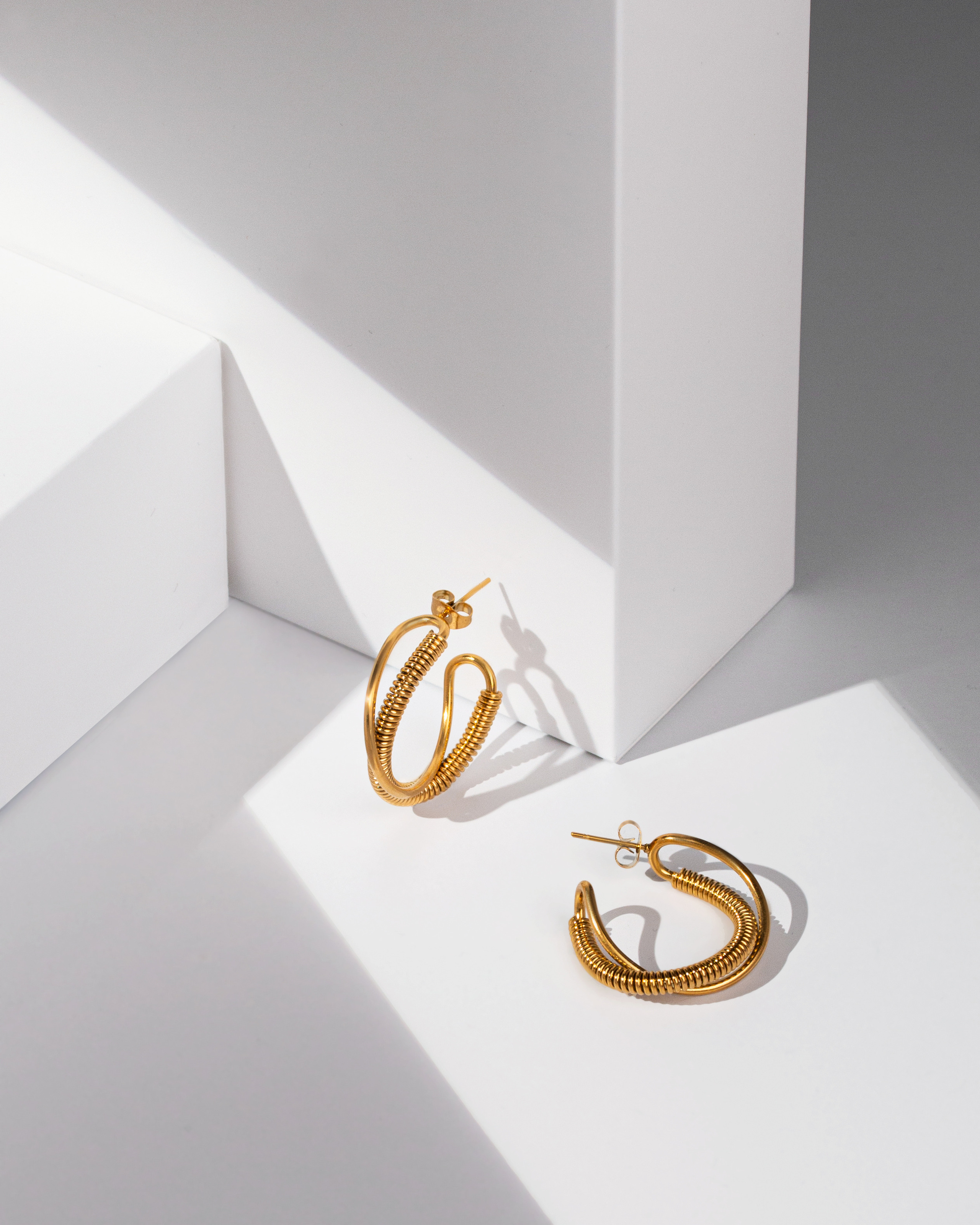 Украшения и аксессуары