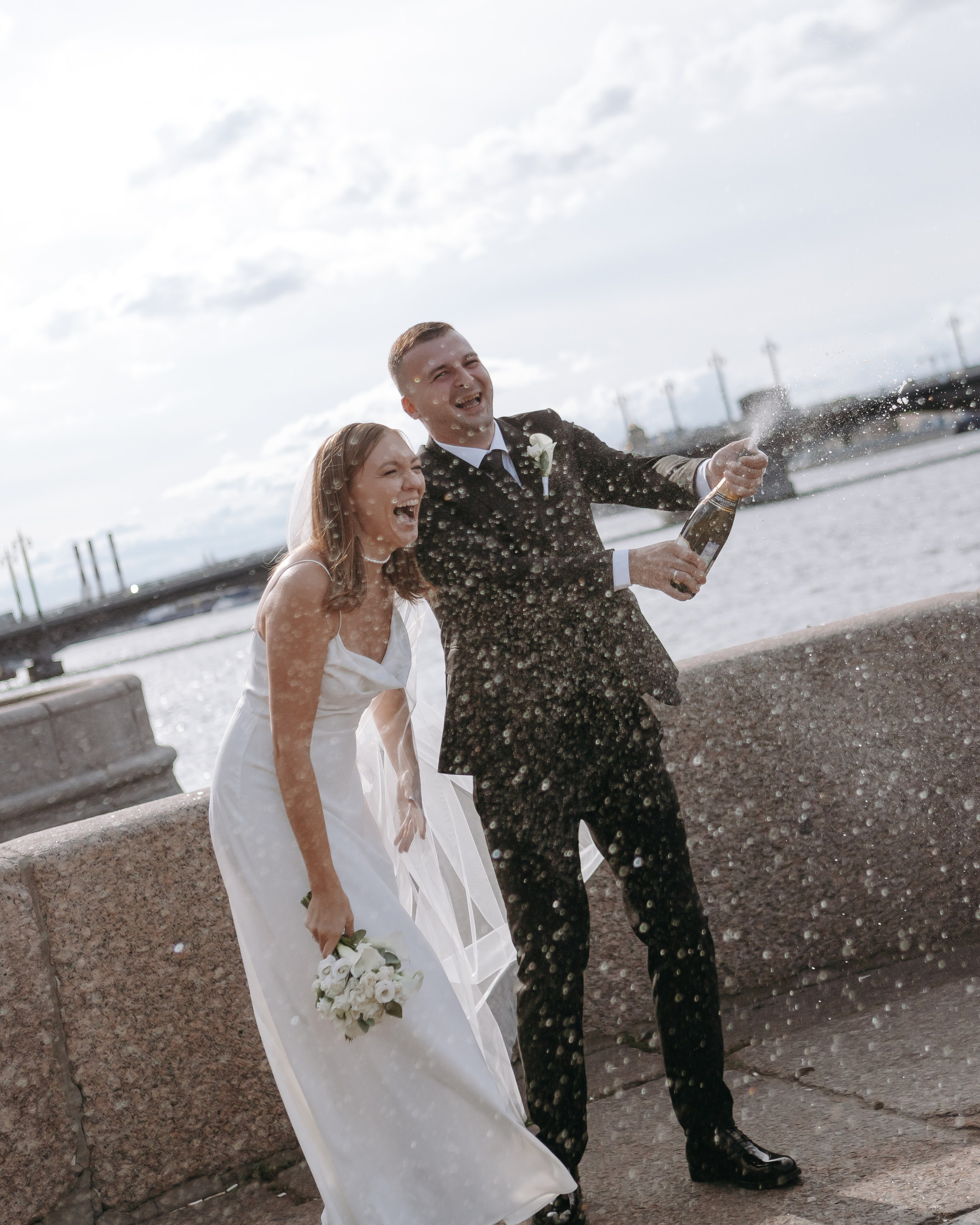 а теперь шампанского!