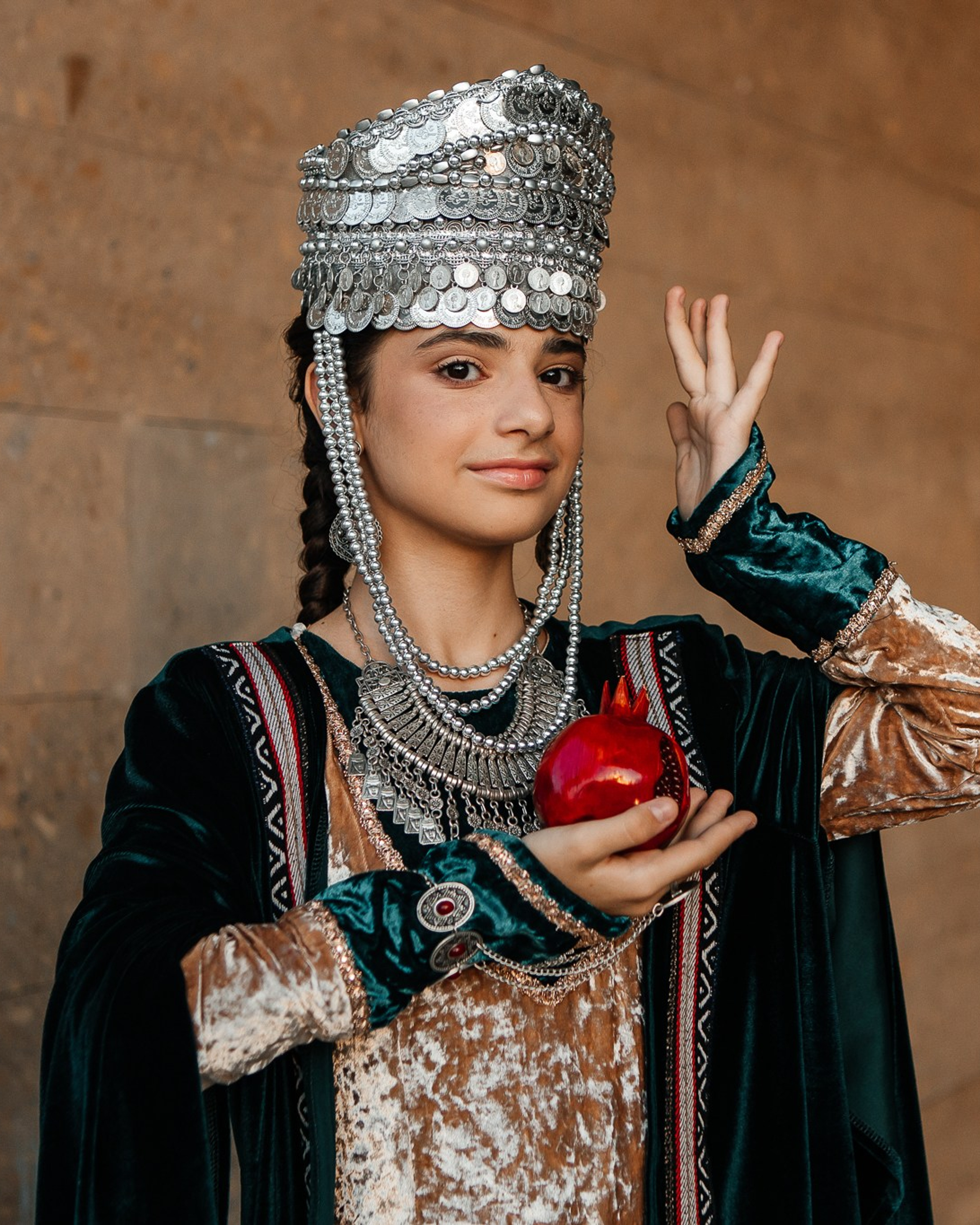 Армянский национальный костюм