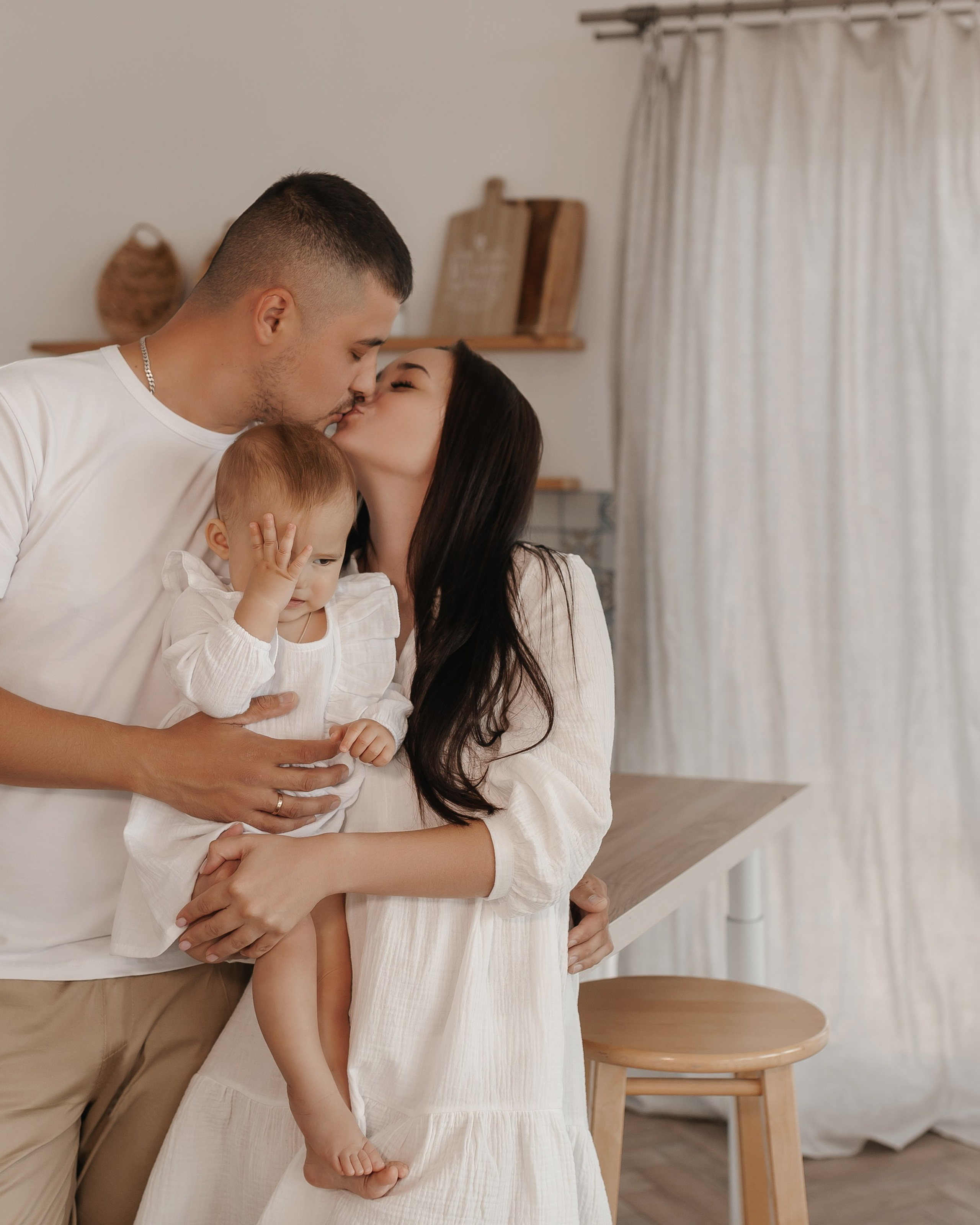 Света, Денис и Мия