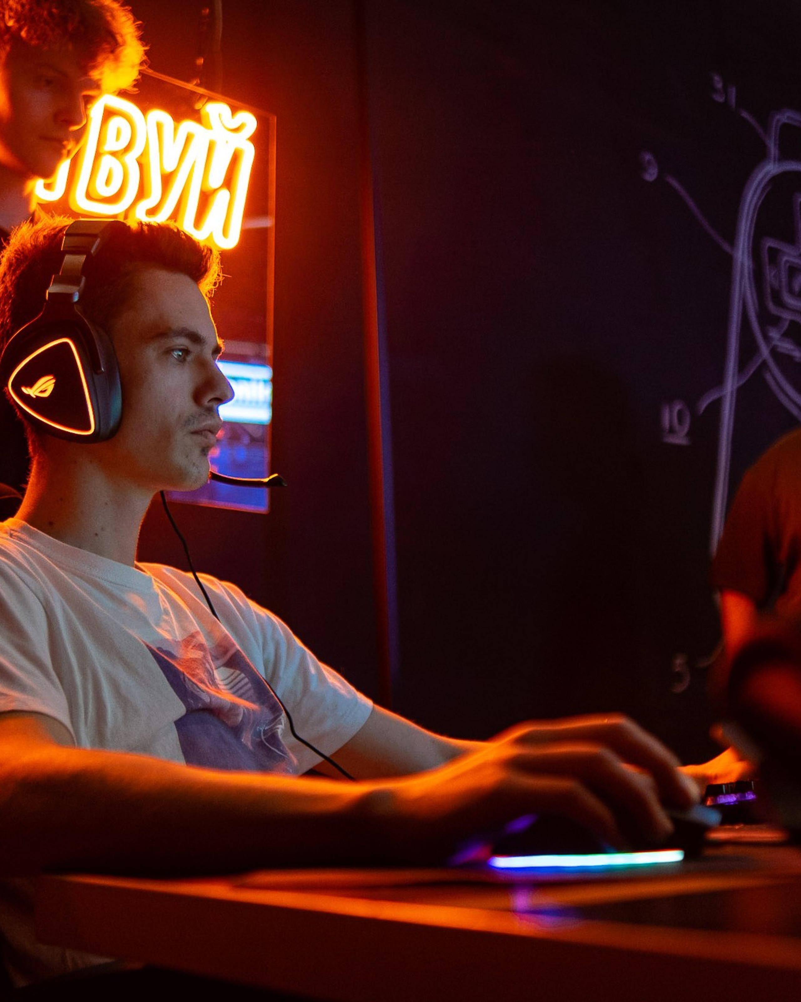 Win Line.Турнир по Dota2 и трансляция чемпионата International